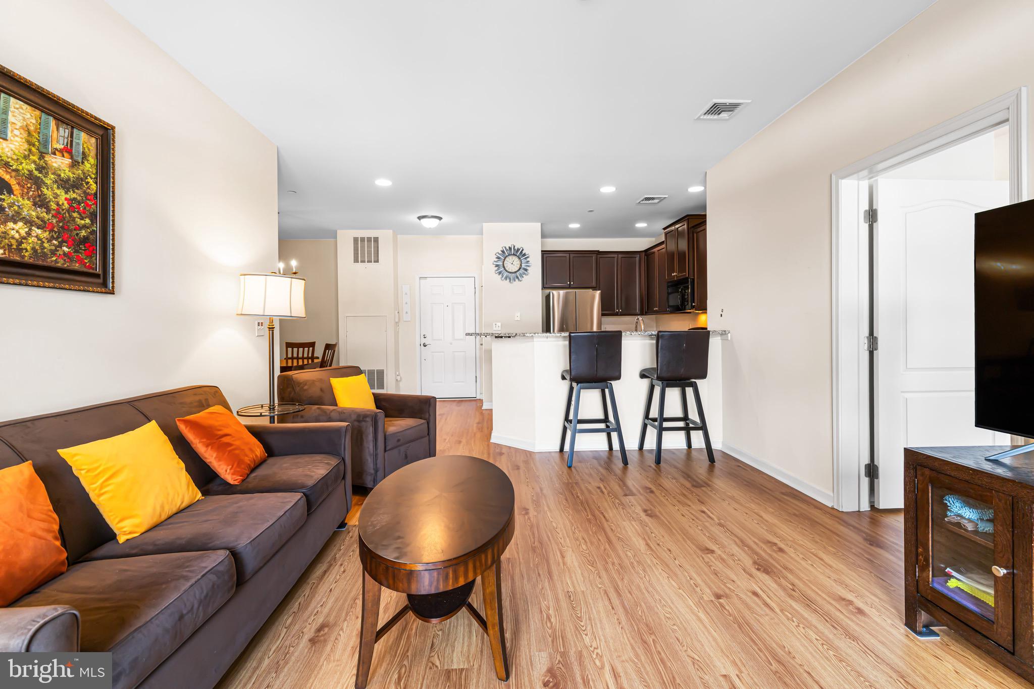 HUNTINGDON PLACE - Residential