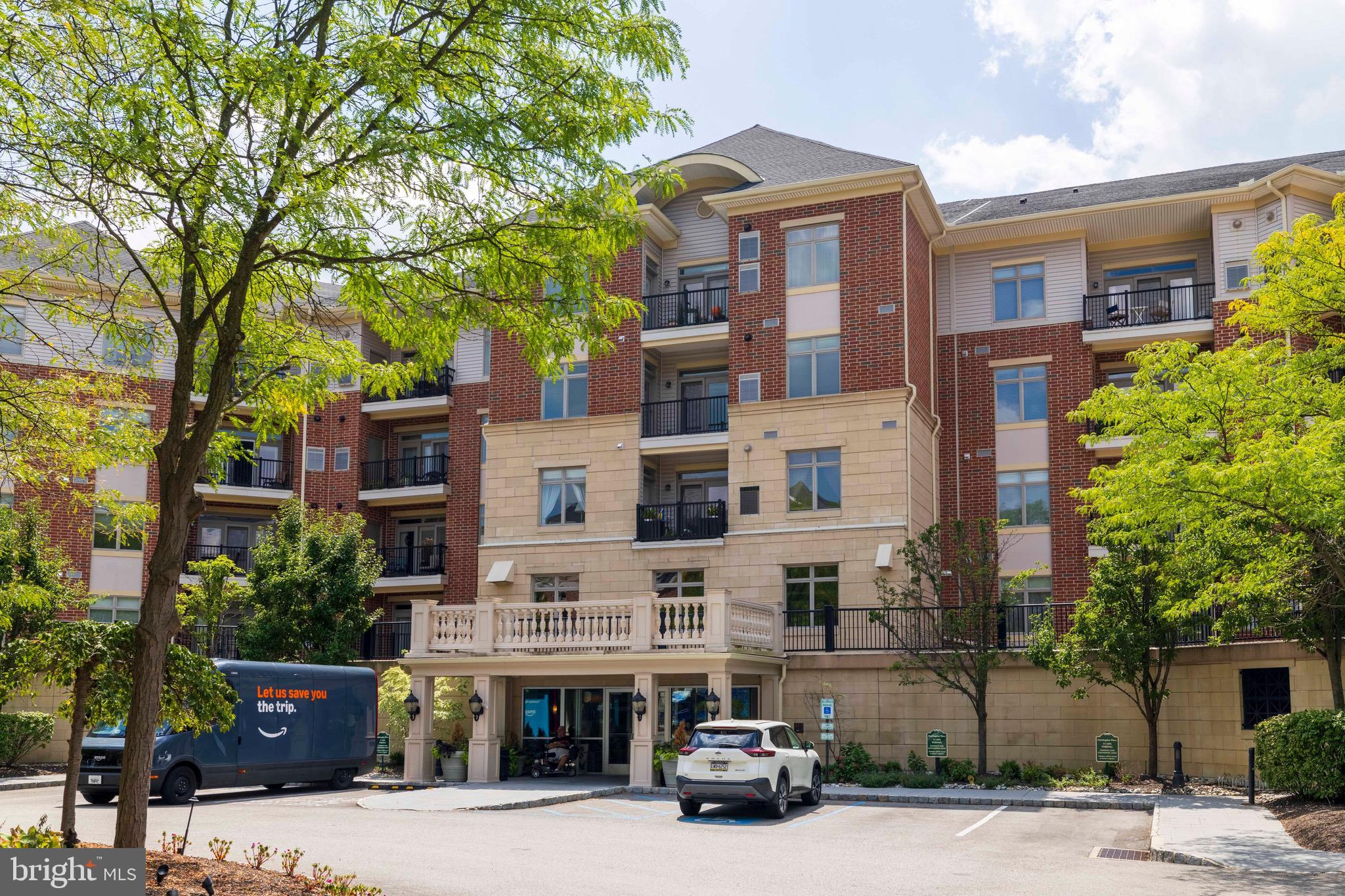 HUNTINGDON PLACE - Residential