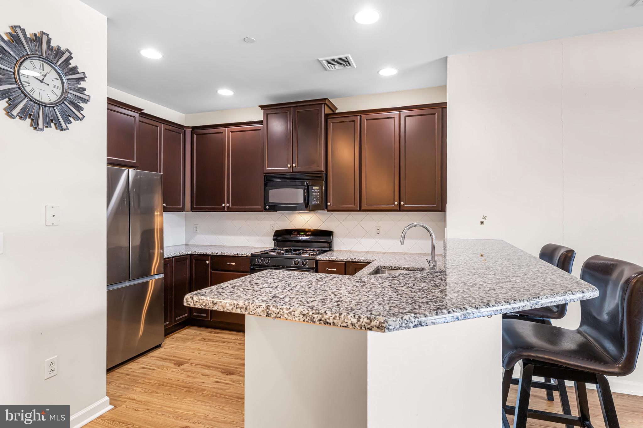 HUNTINGDON PLACE - Residential