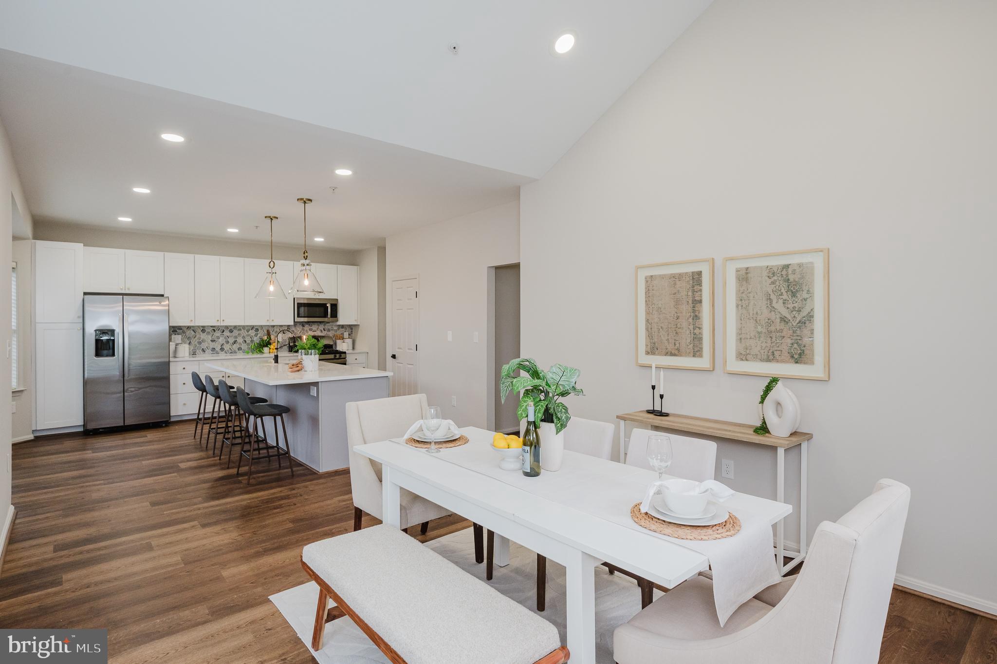 GREY ROCK VILLAS - Residential