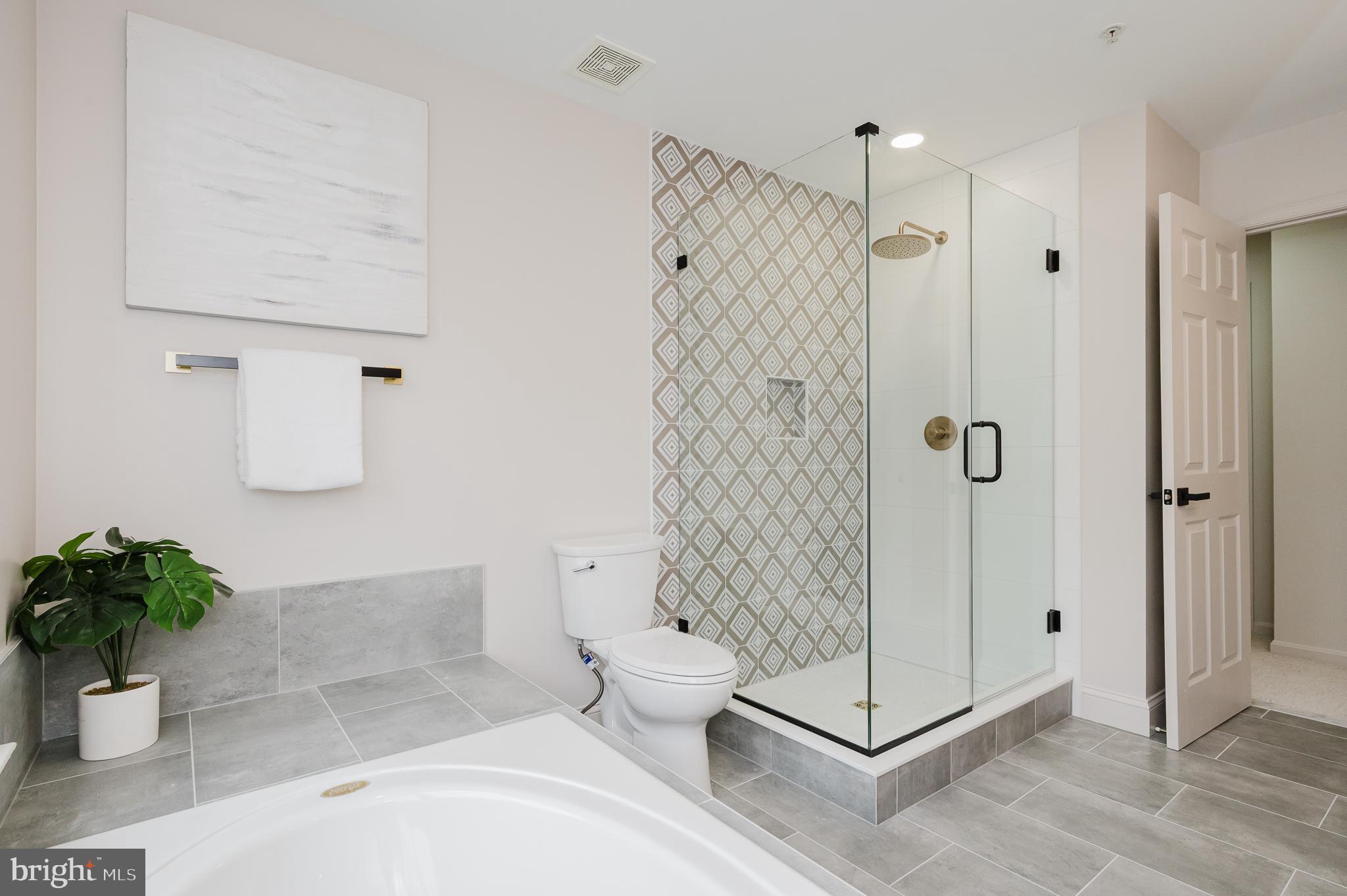 GREY ROCK VILLAS - Residential