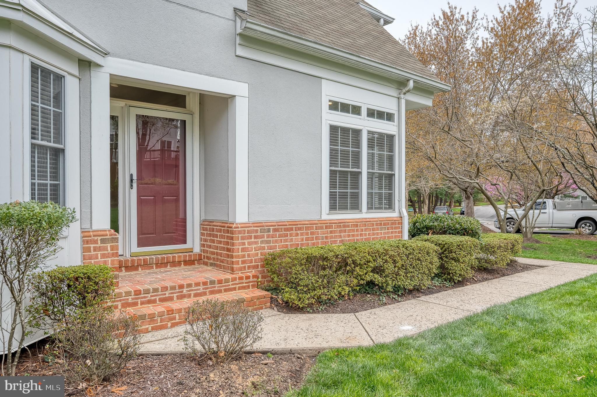 GREY ROCK VILLAS - Residential