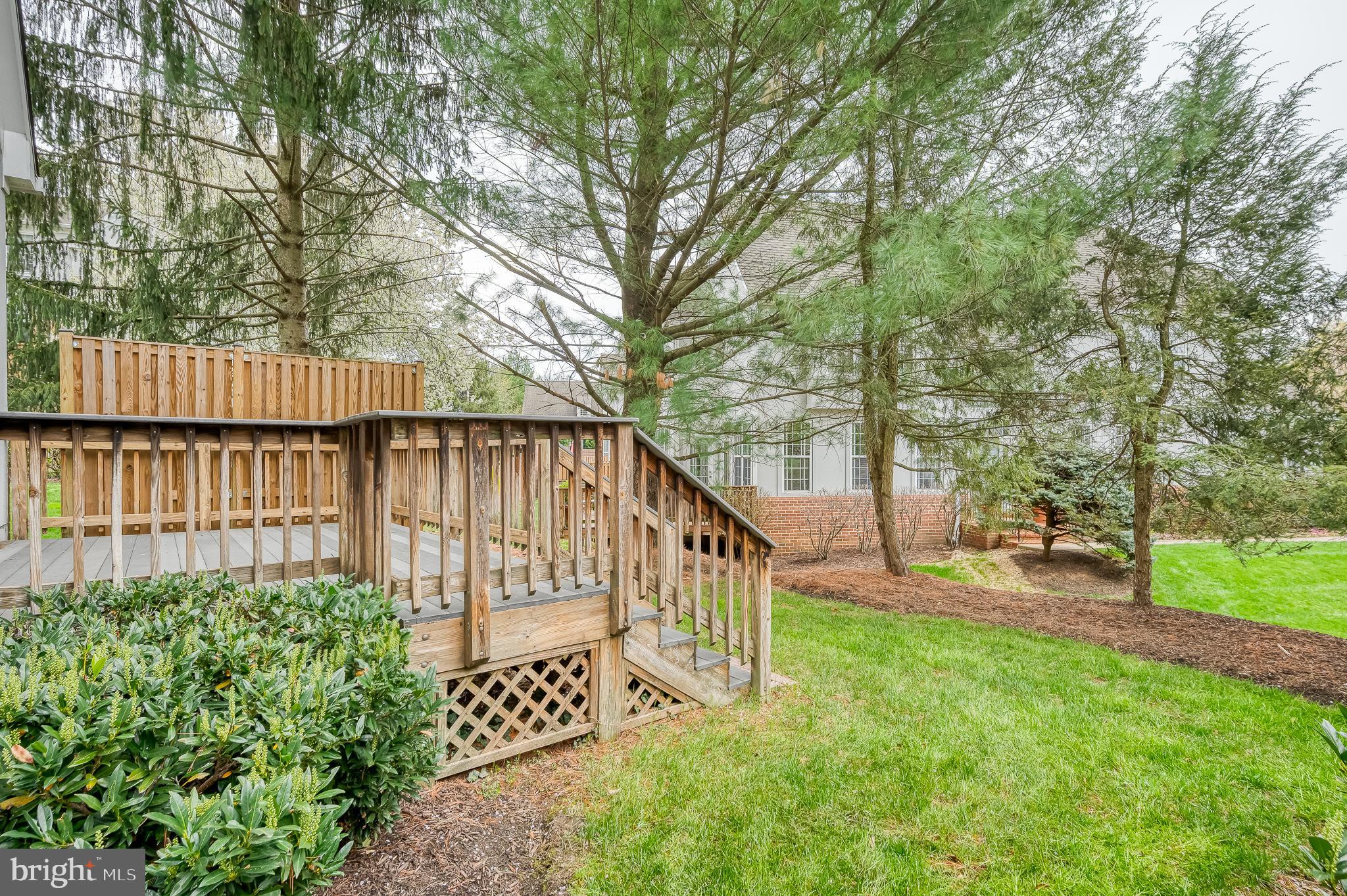 GREY ROCK VILLAS - Residential