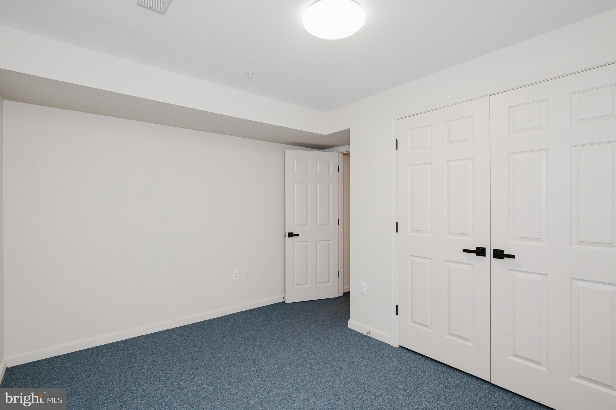 GREY ROCK VILLAS - Residential