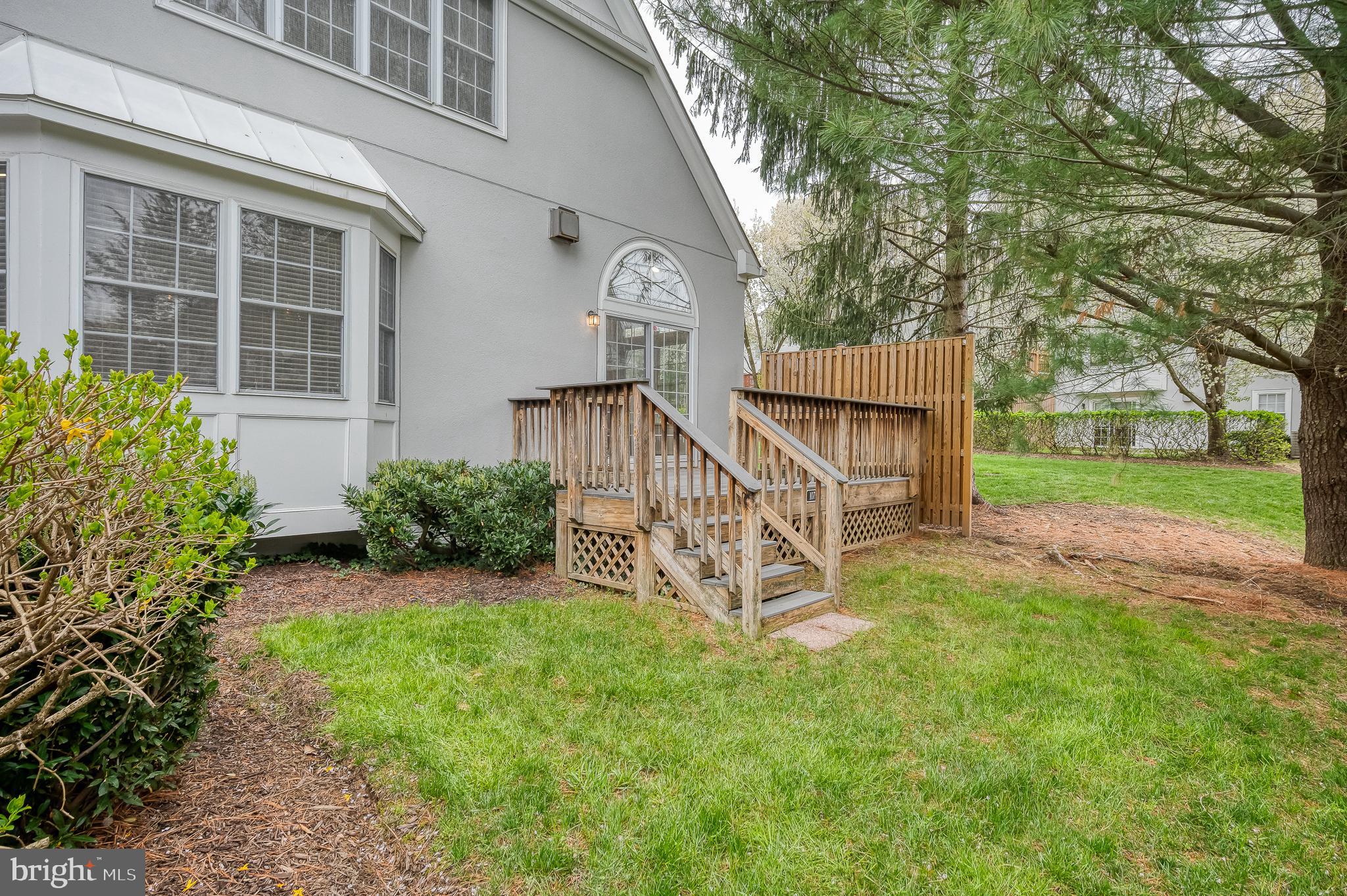 GREY ROCK VILLAS - Residential