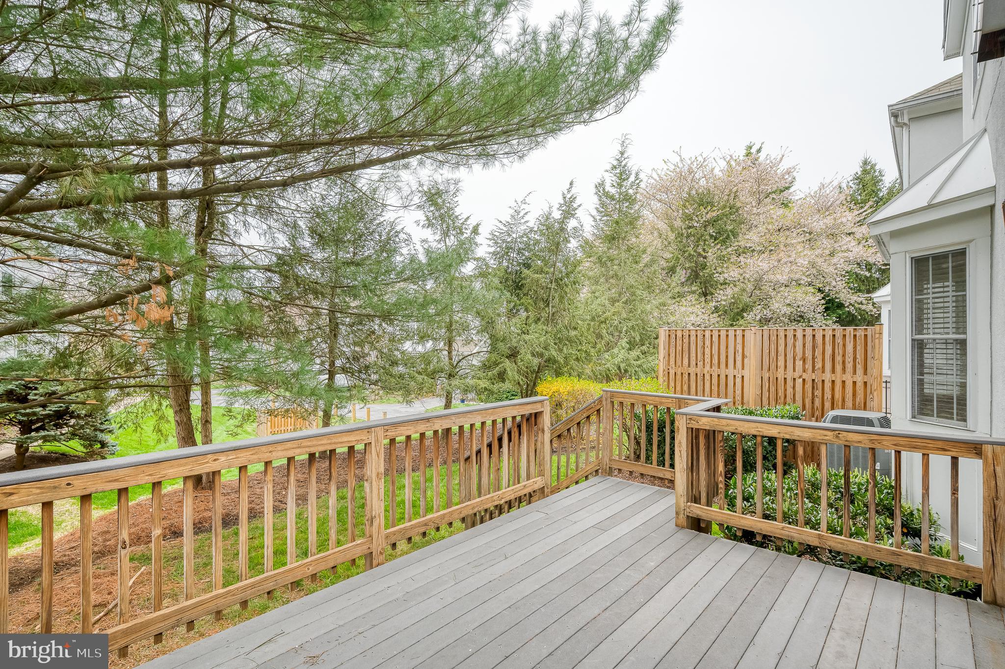 GREY ROCK VILLAS - Residential