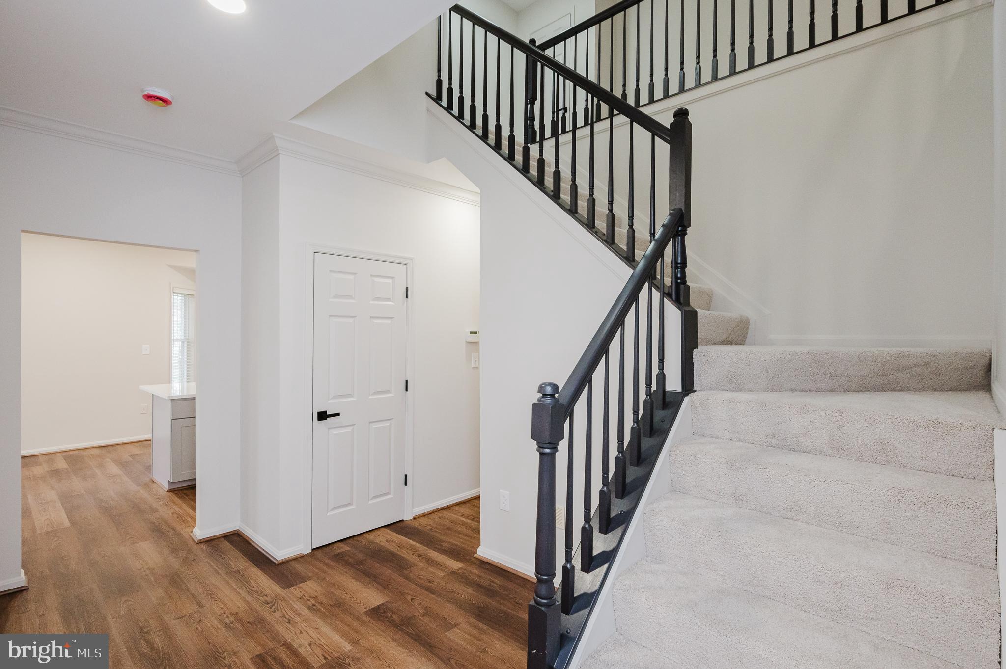 GREY ROCK VILLAS - Residential