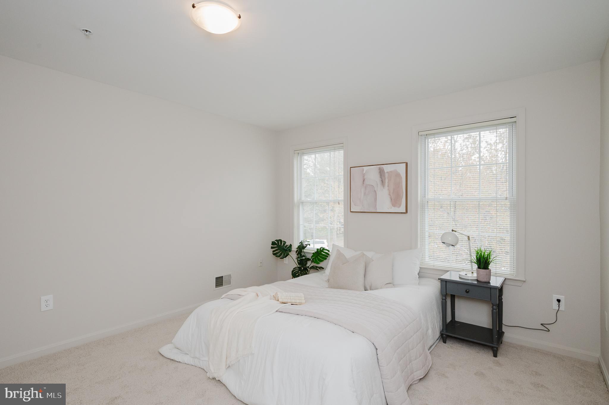 GREY ROCK VILLAS - Residential