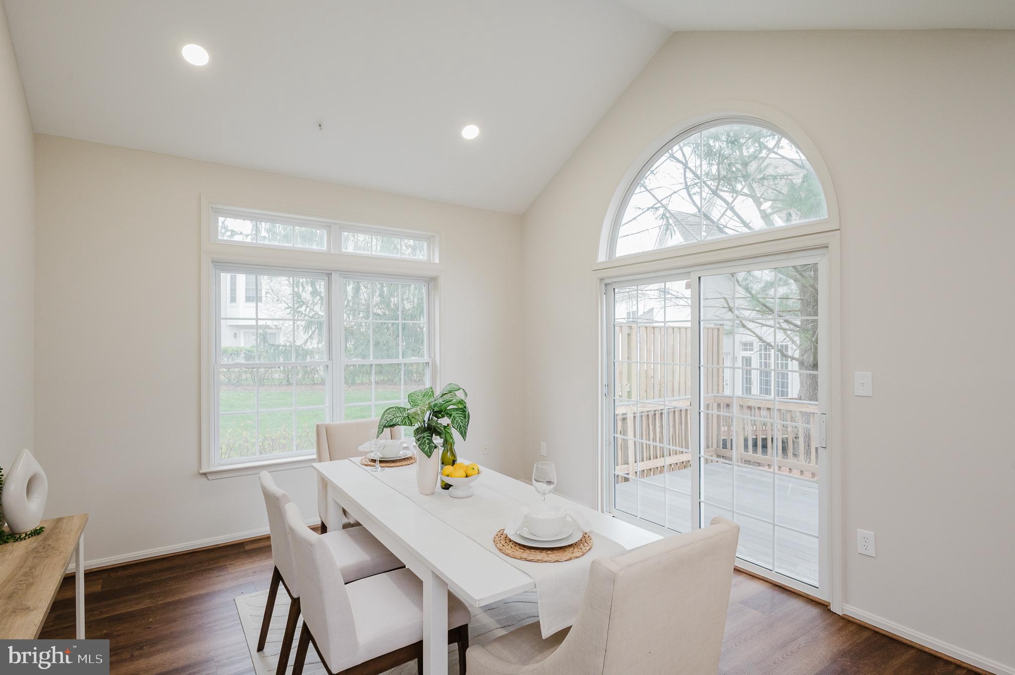 GREY ROCK VILLAS - Residential