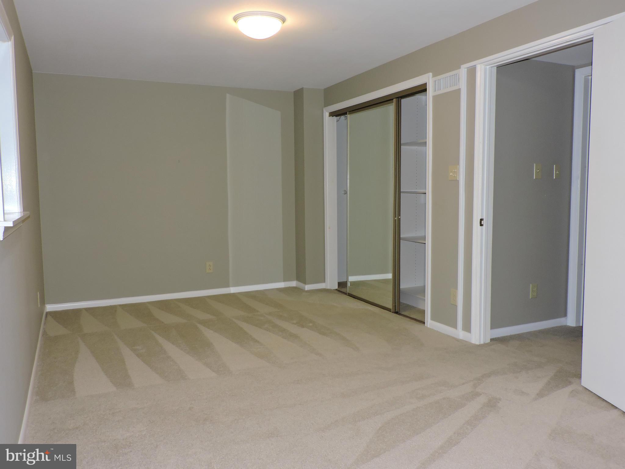 LAKE RIDGE/PROMONTRY OAK - Residential Lease