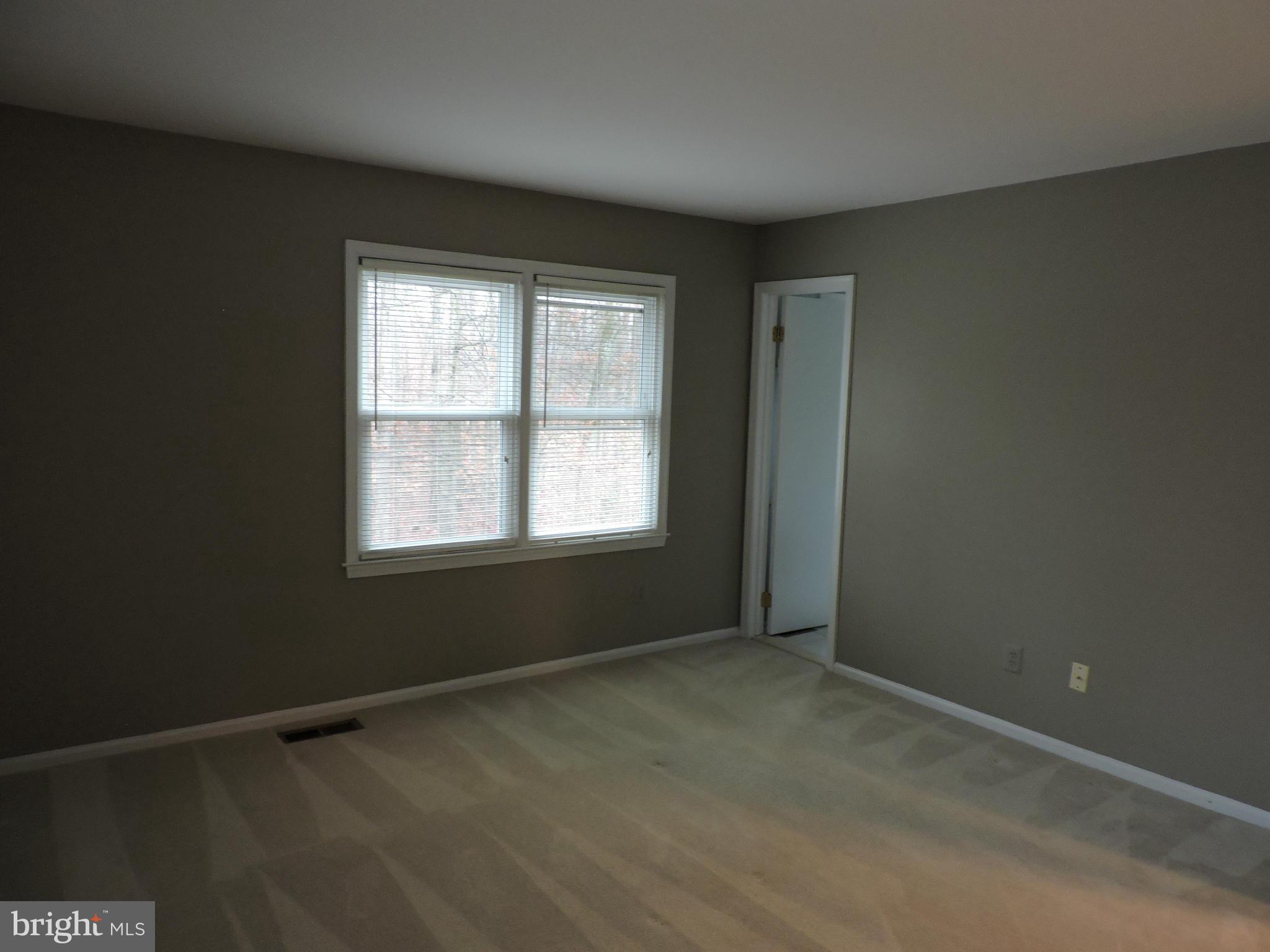 LAKE RIDGE/PROMONTRY OAK - Residential Lease