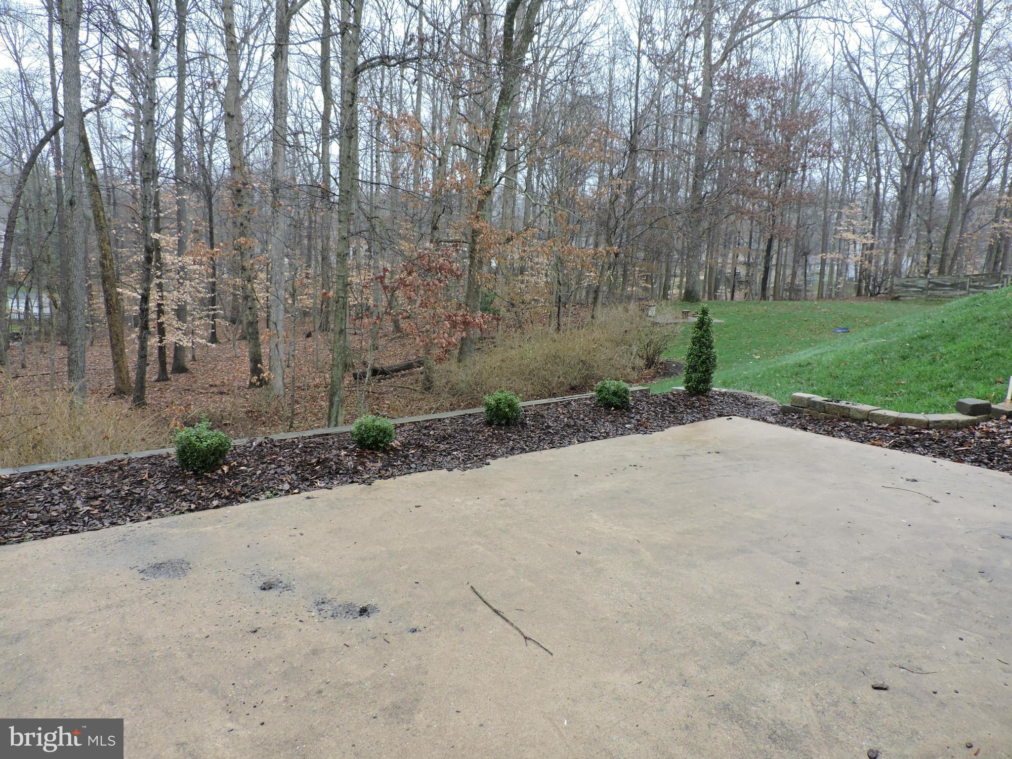 LAKE RIDGE/PROMONTRY OAK - Residential Lease