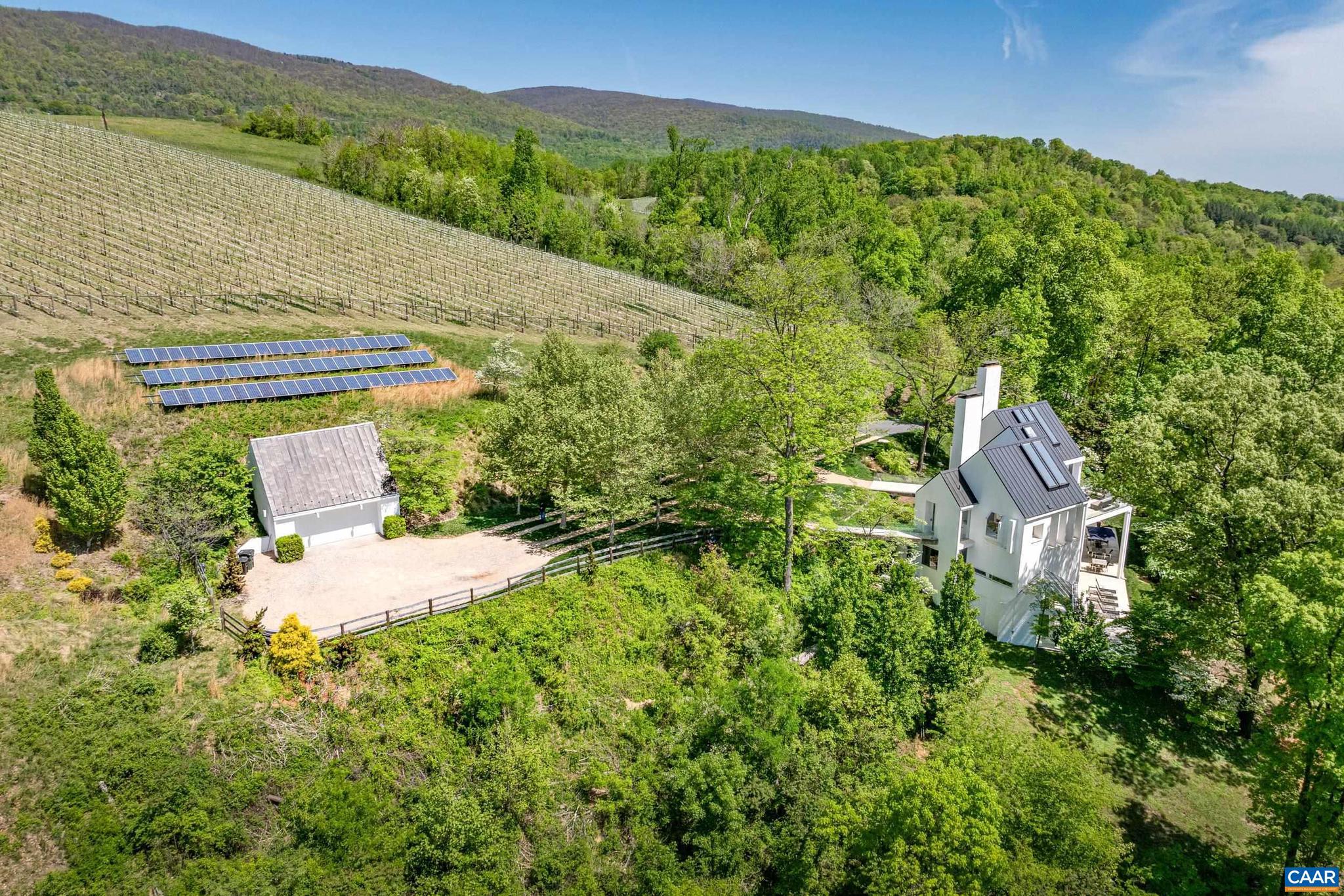 291 SADDLEBACK FARM