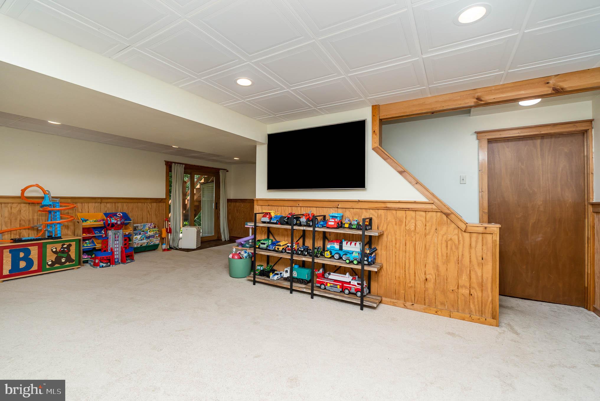 WINDOLPH LANDING - Residential