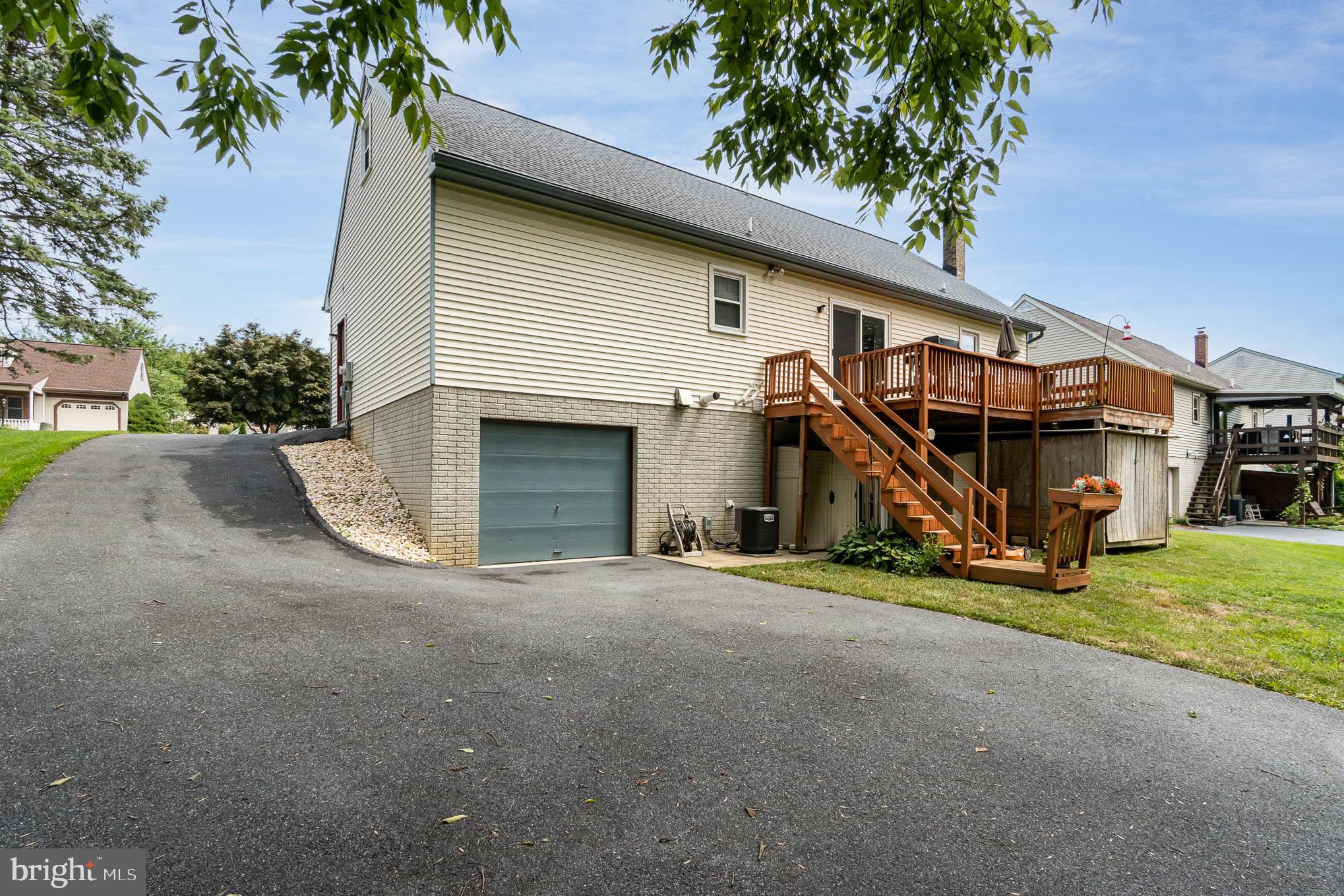 WINDOLPH LANDING - Residential