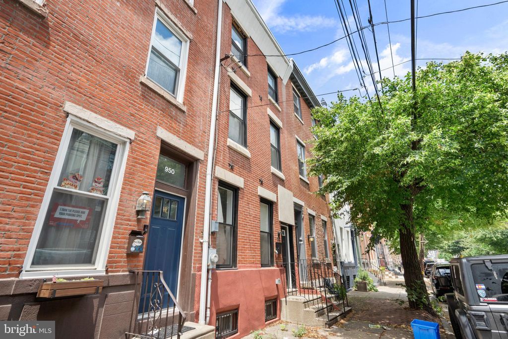 Photo of 952 N 5th Street, PHILADELPHIA, PA 19123 (MLS # PAPH2518824)