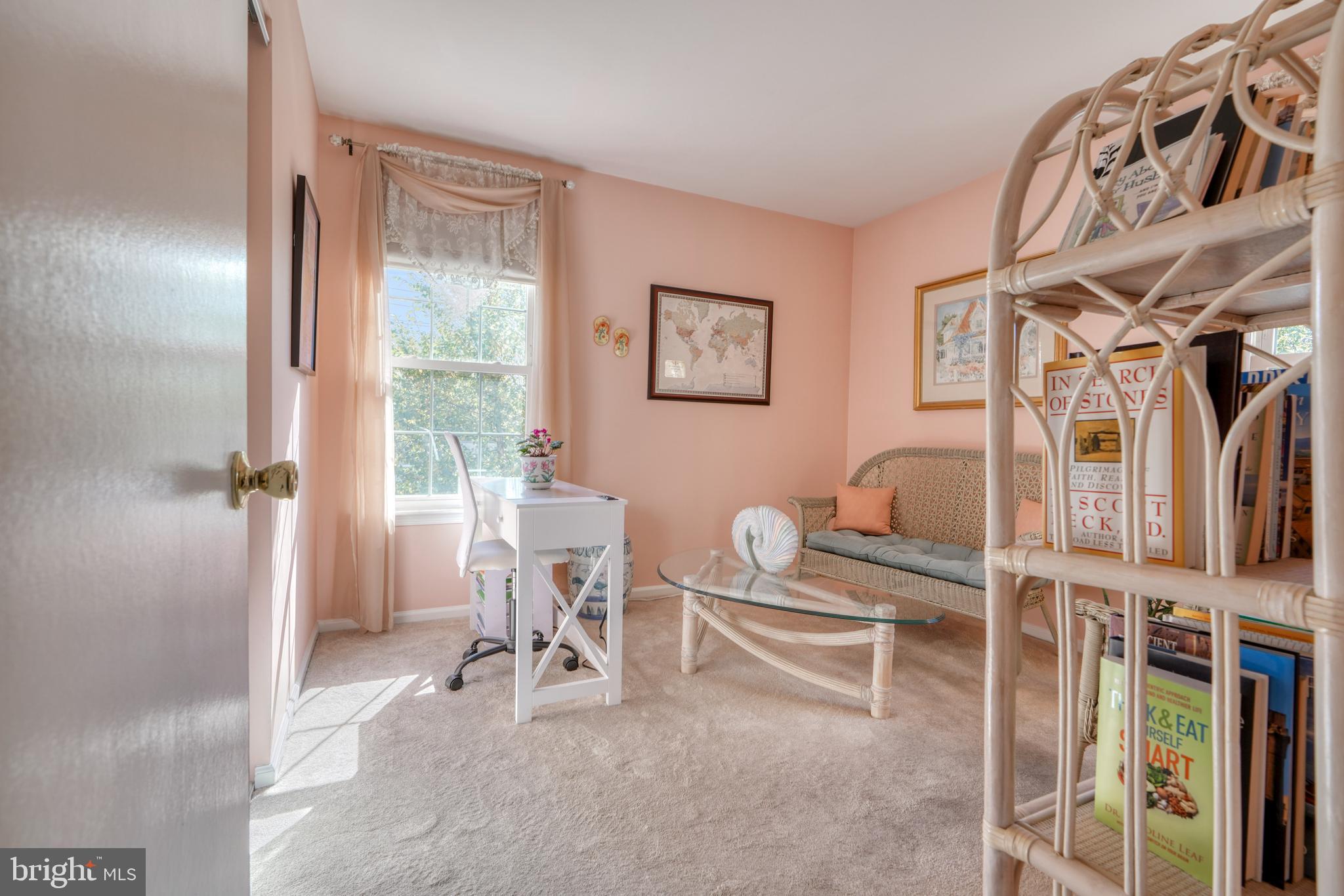 PADONIA COMPLEX - Residential