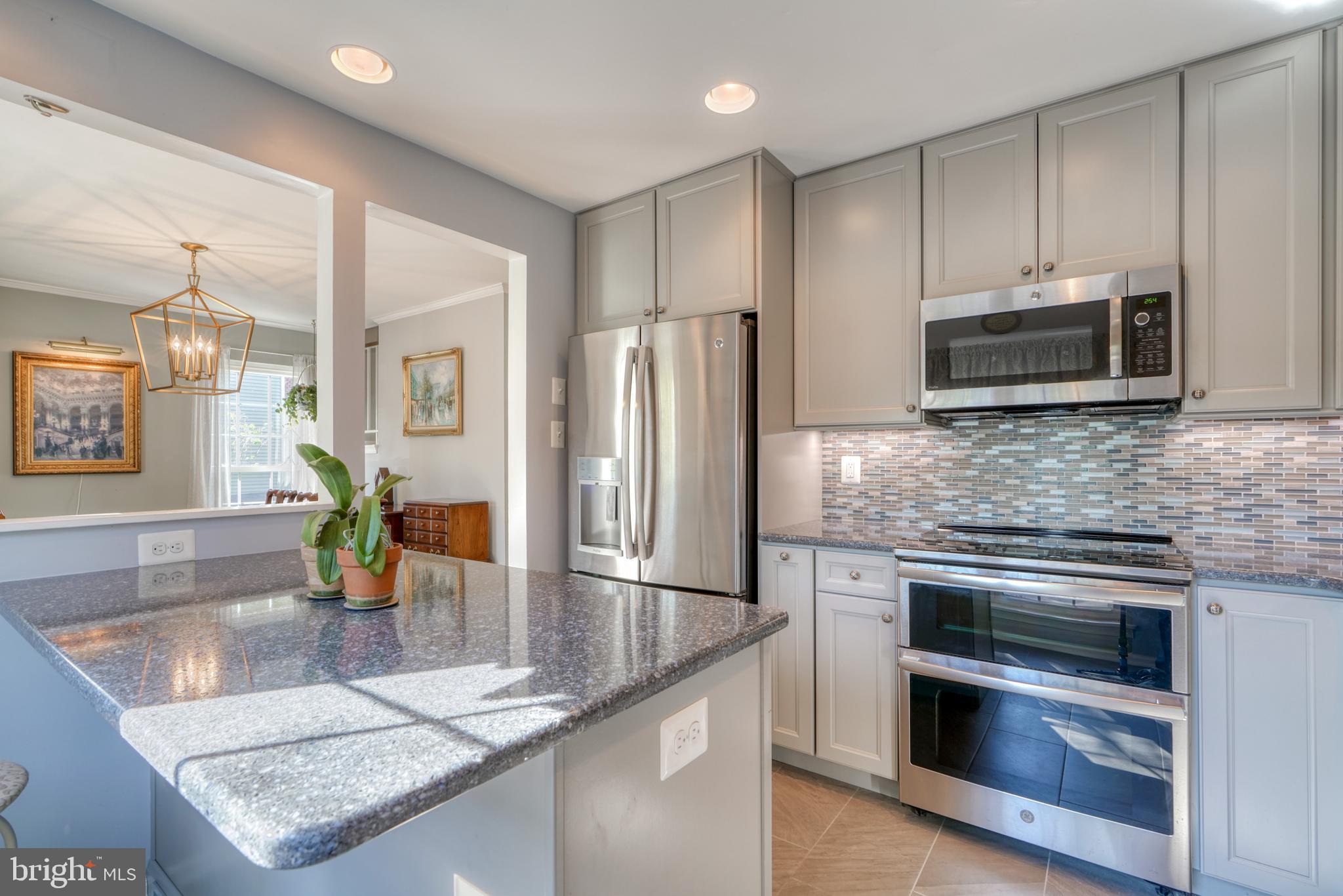 PADONIA COMPLEX - Residential