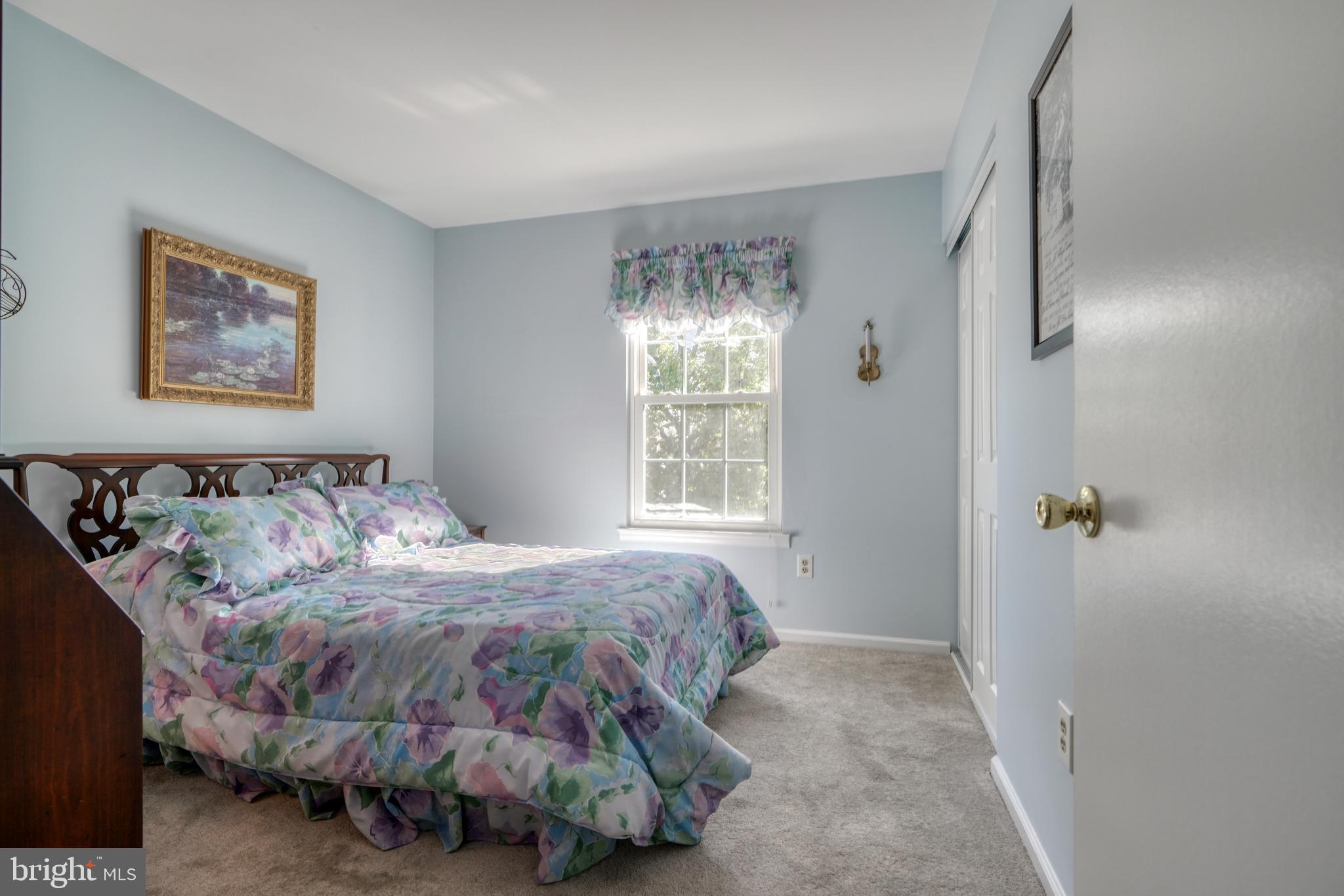 PADONIA COMPLEX - Residential