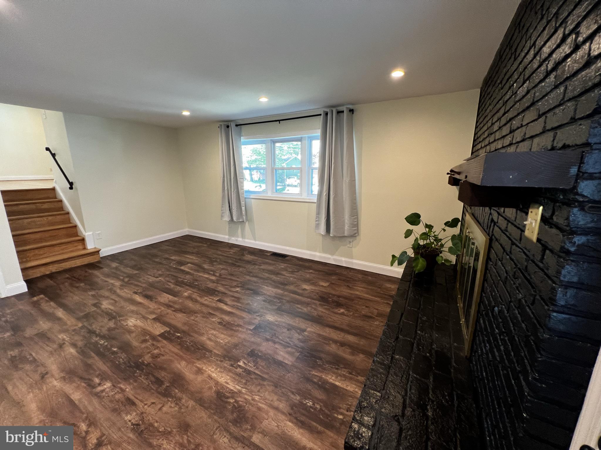 GOOD LUCK ESTATES - Residential Lease