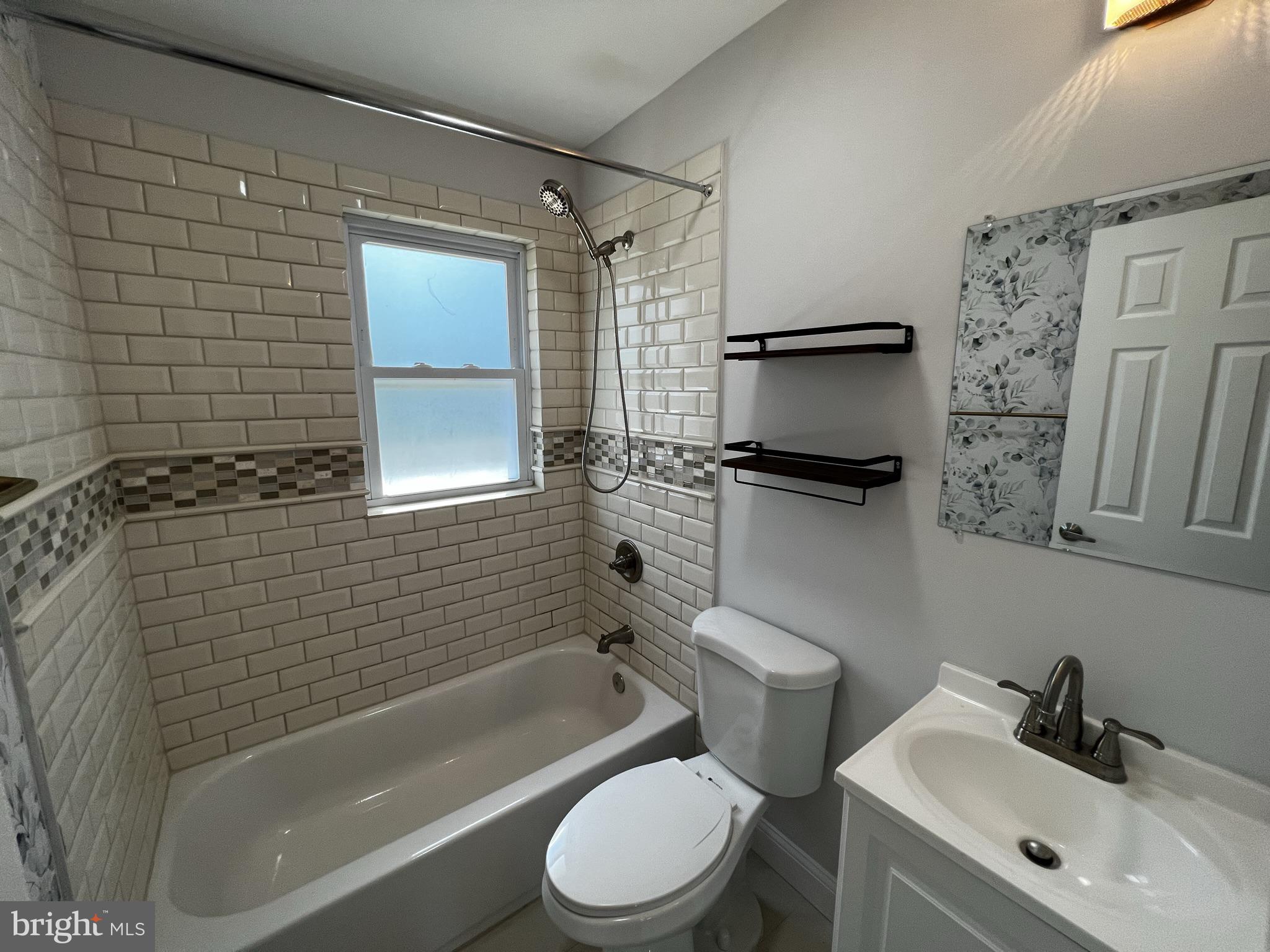 GOOD LUCK ESTATES - Residential Lease