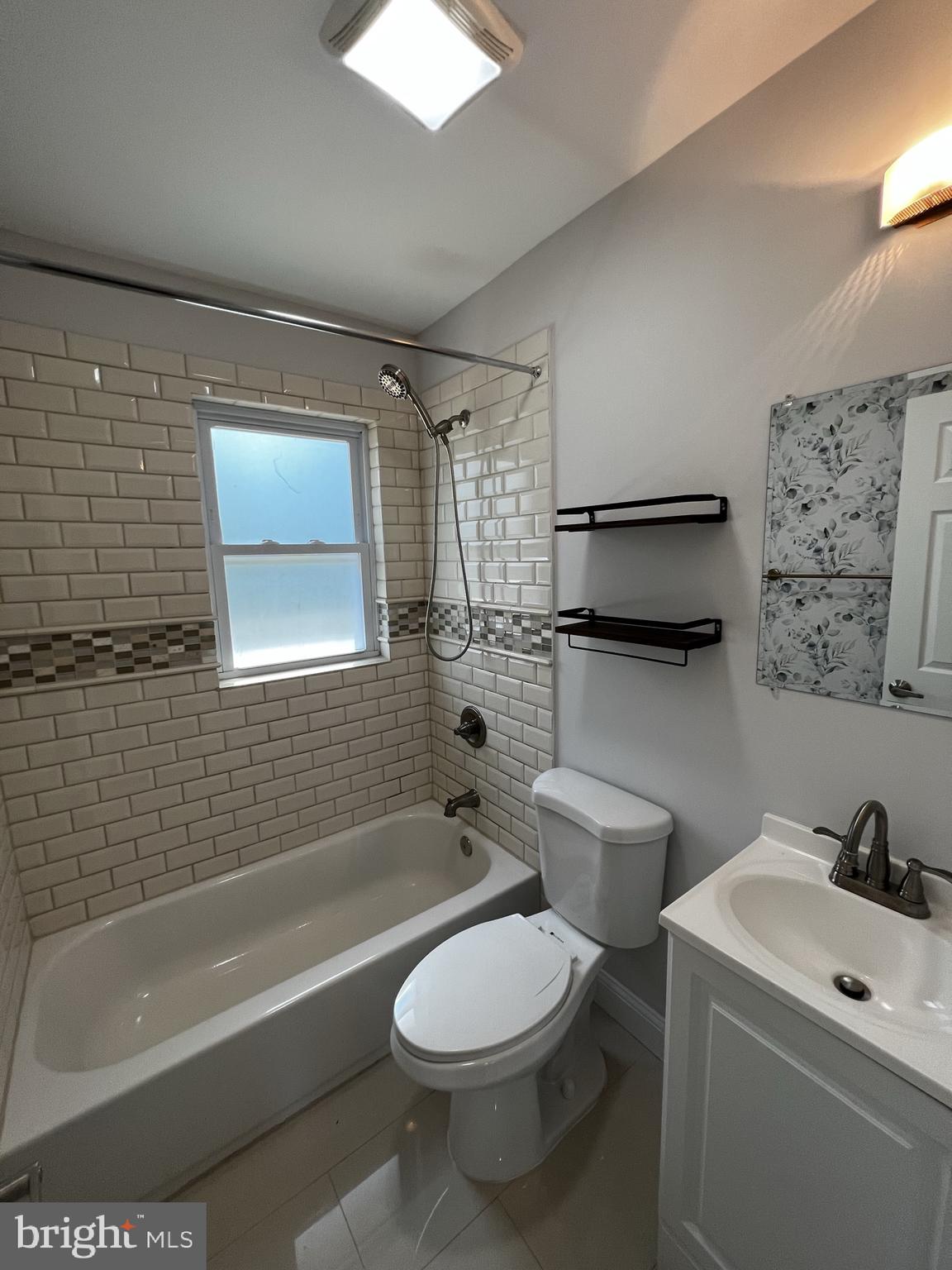 GOOD LUCK ESTATES - Residential Lease