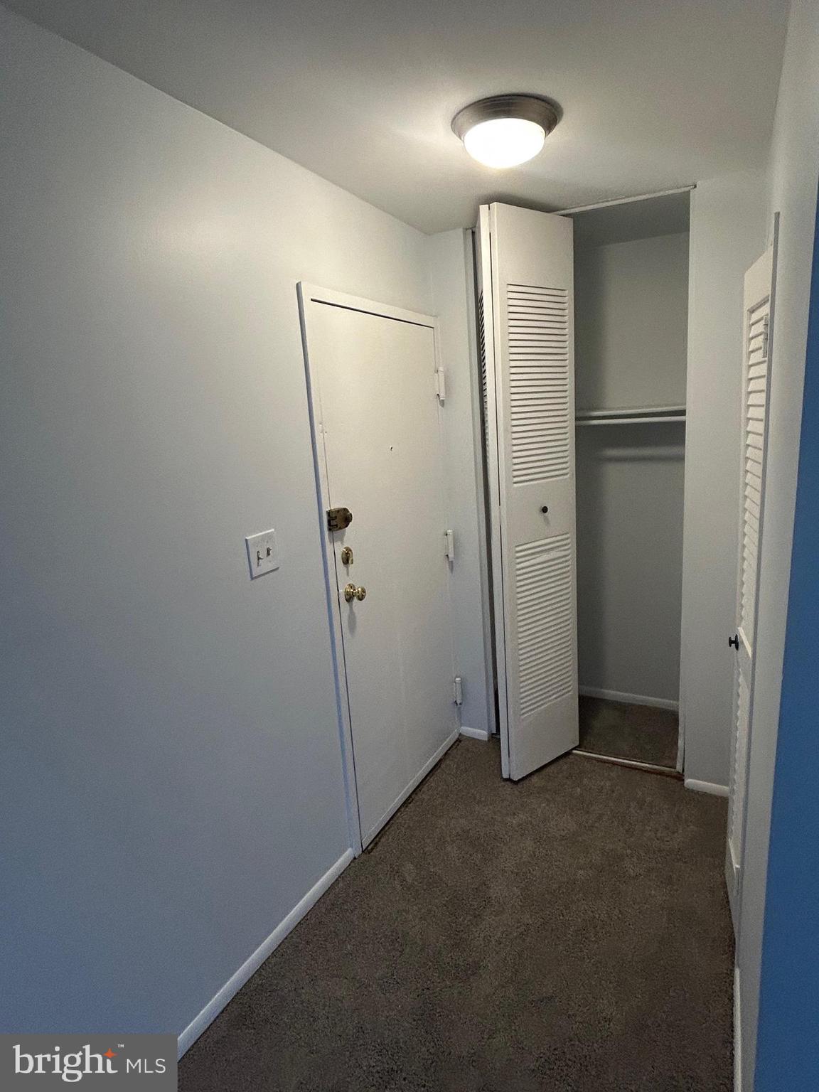 PINES CONDO 01 - Residential