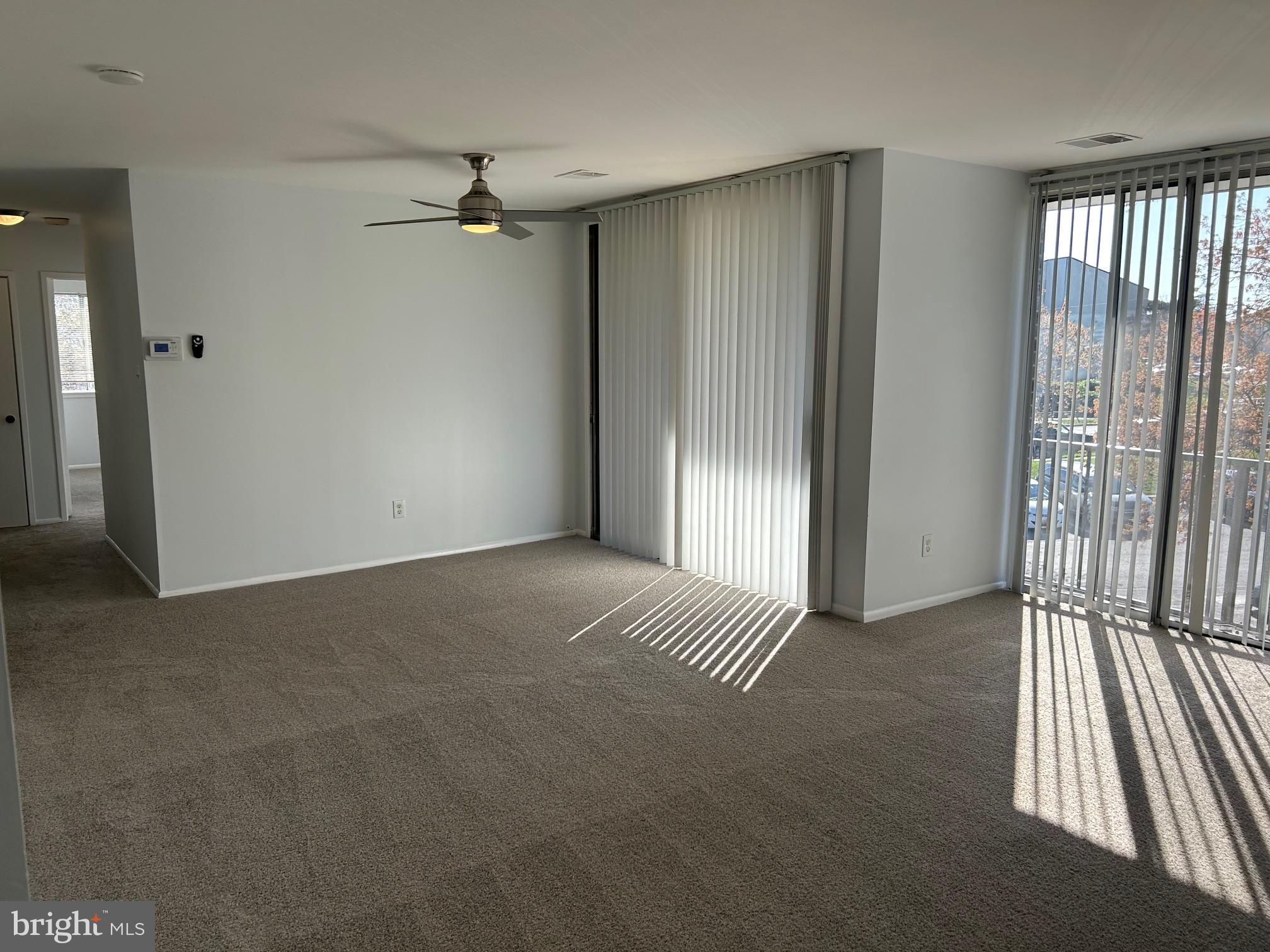 PINES CONDO 01 - Residential