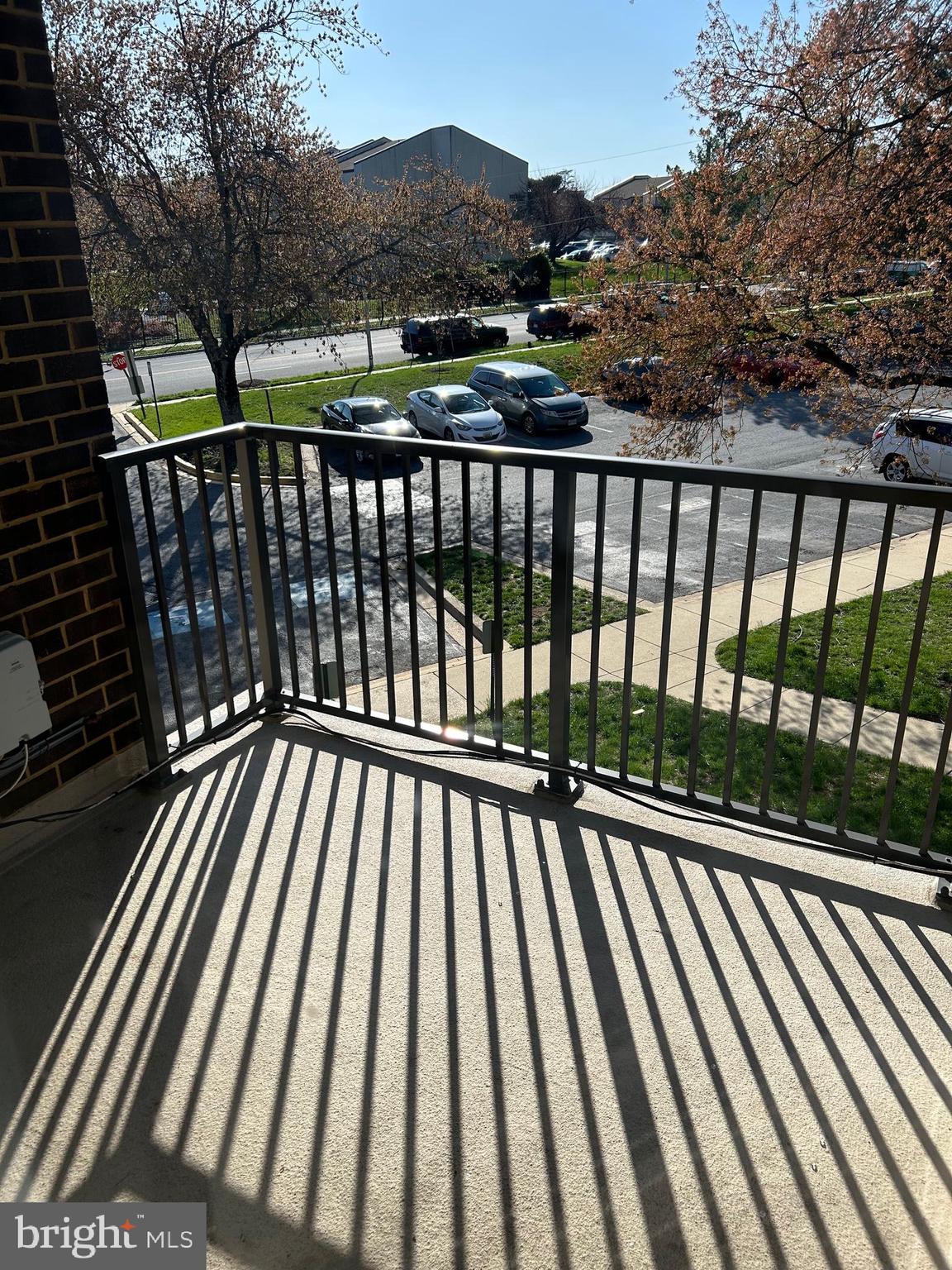 PINES CONDO 01 - Residential