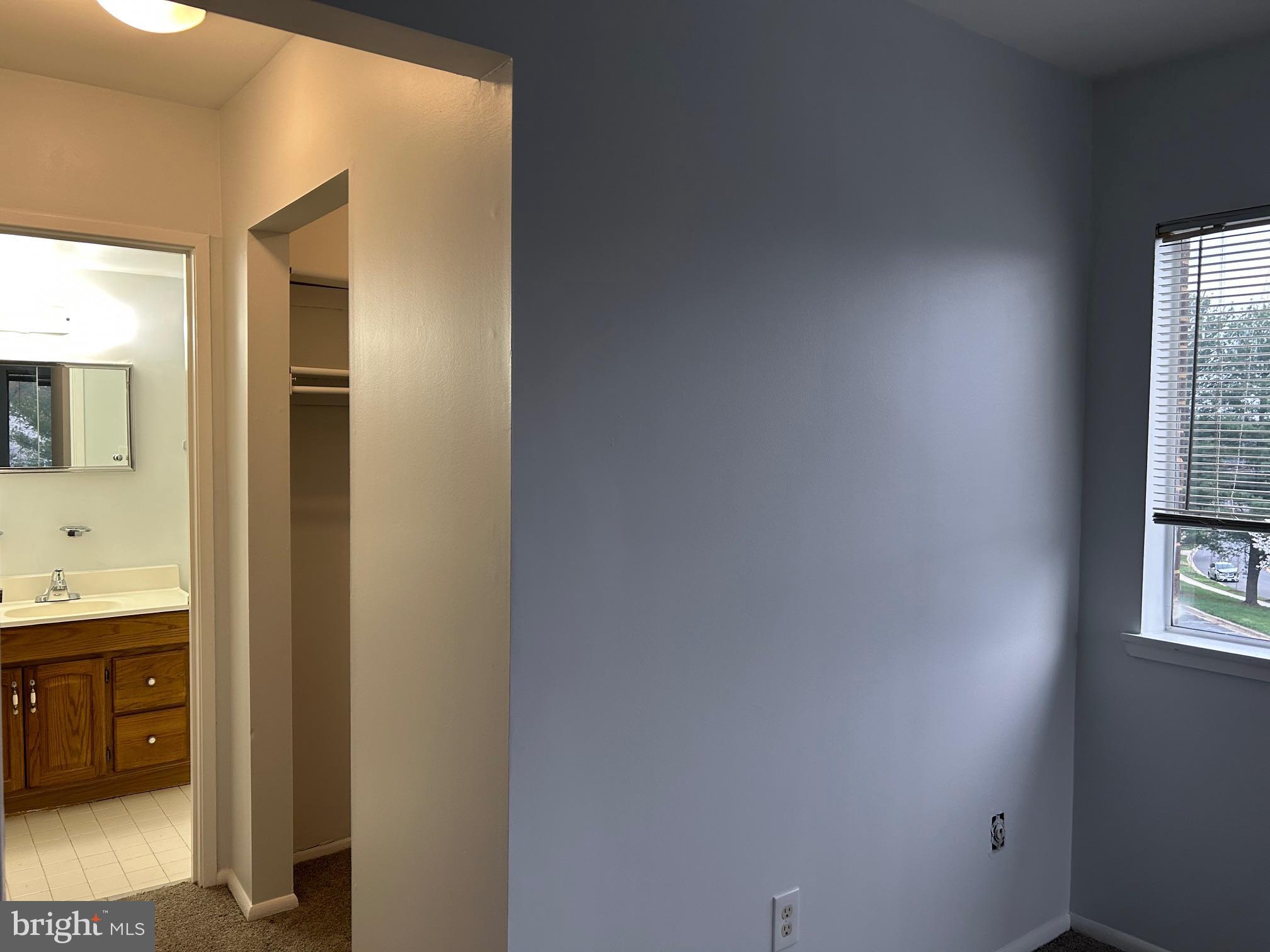 PINES CONDO 01 - Residential