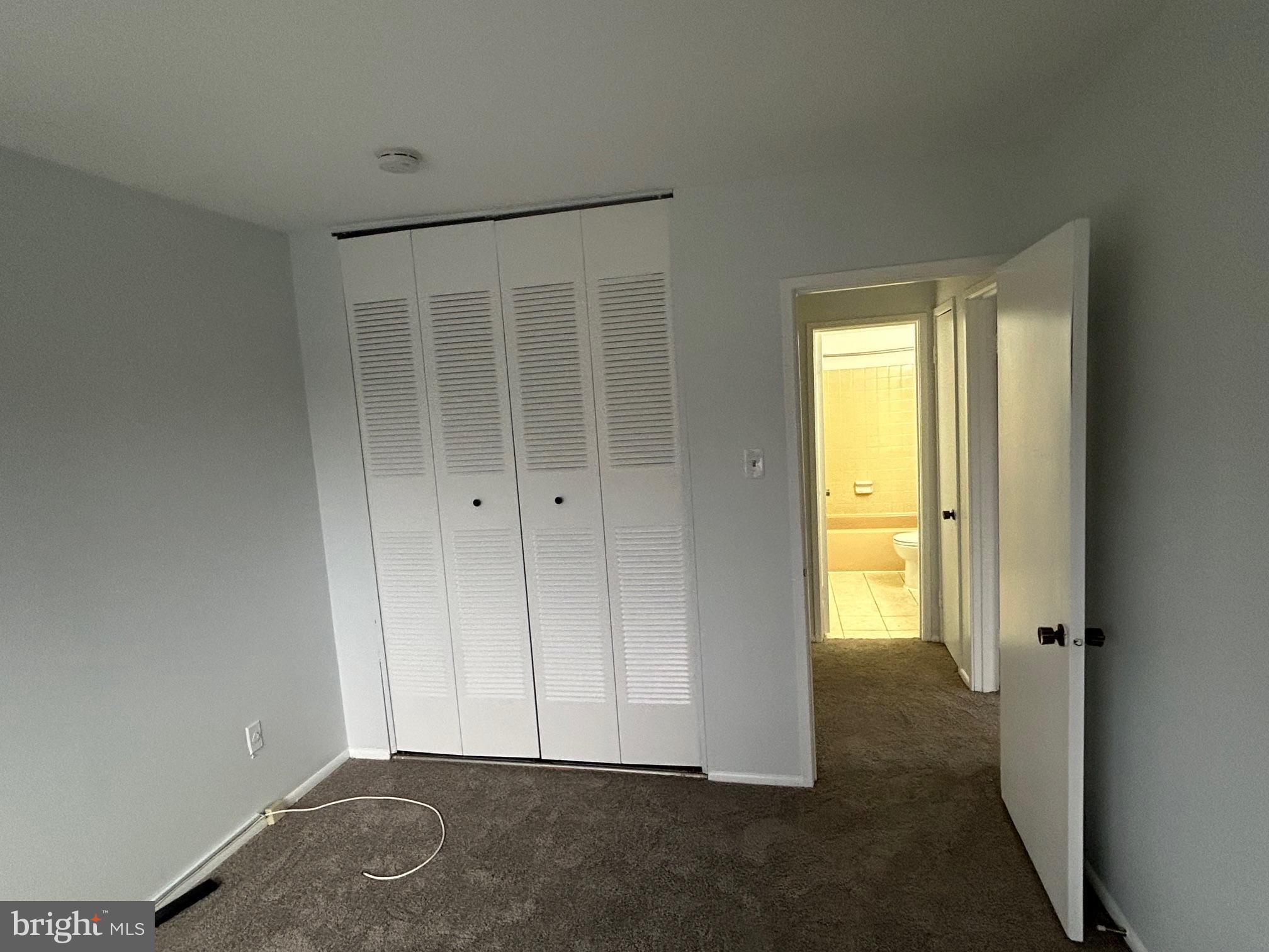 PINES CONDO 01 - Residential