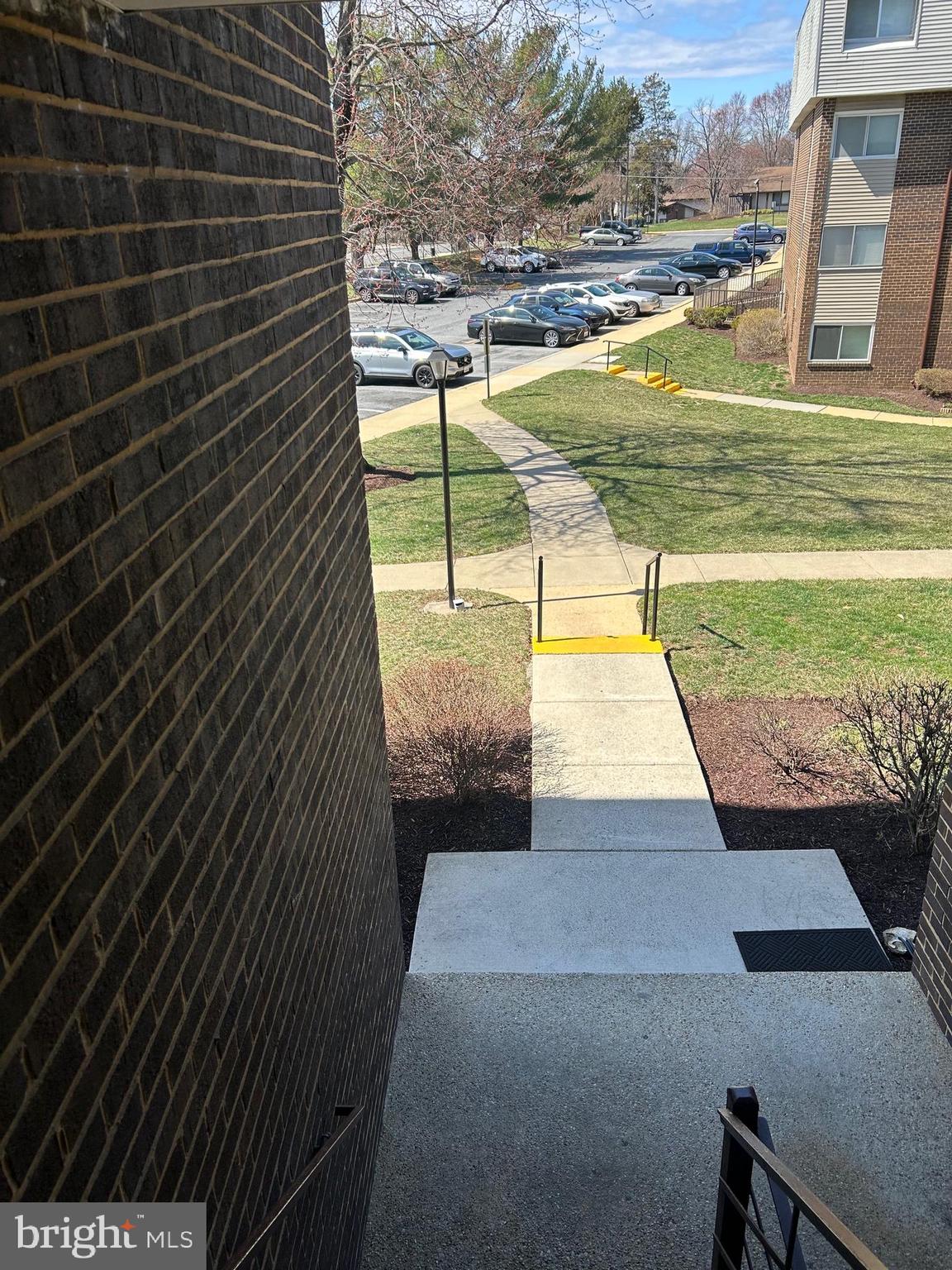 PINES CONDO 01 - Residential