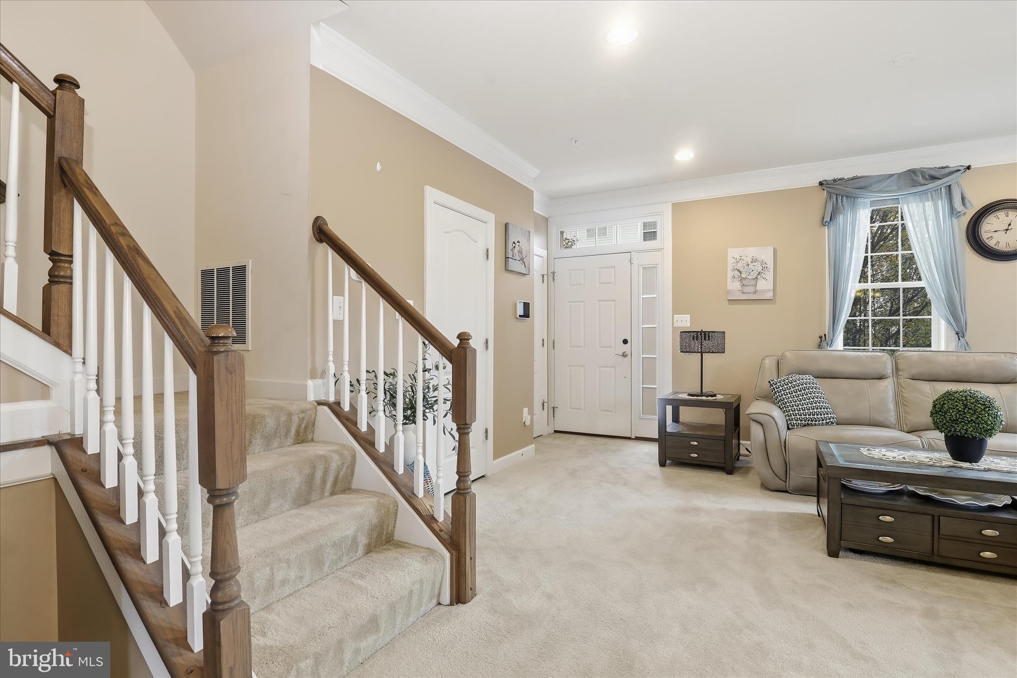 2116 GARDEN GROVE LANE