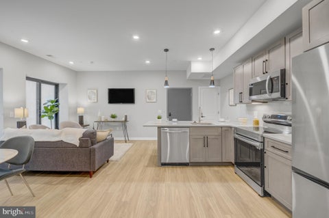 Photo of 1205 S 15th Street #1D, PHILADELPHIA, PA 19146 (MLS # PAPH2644496)