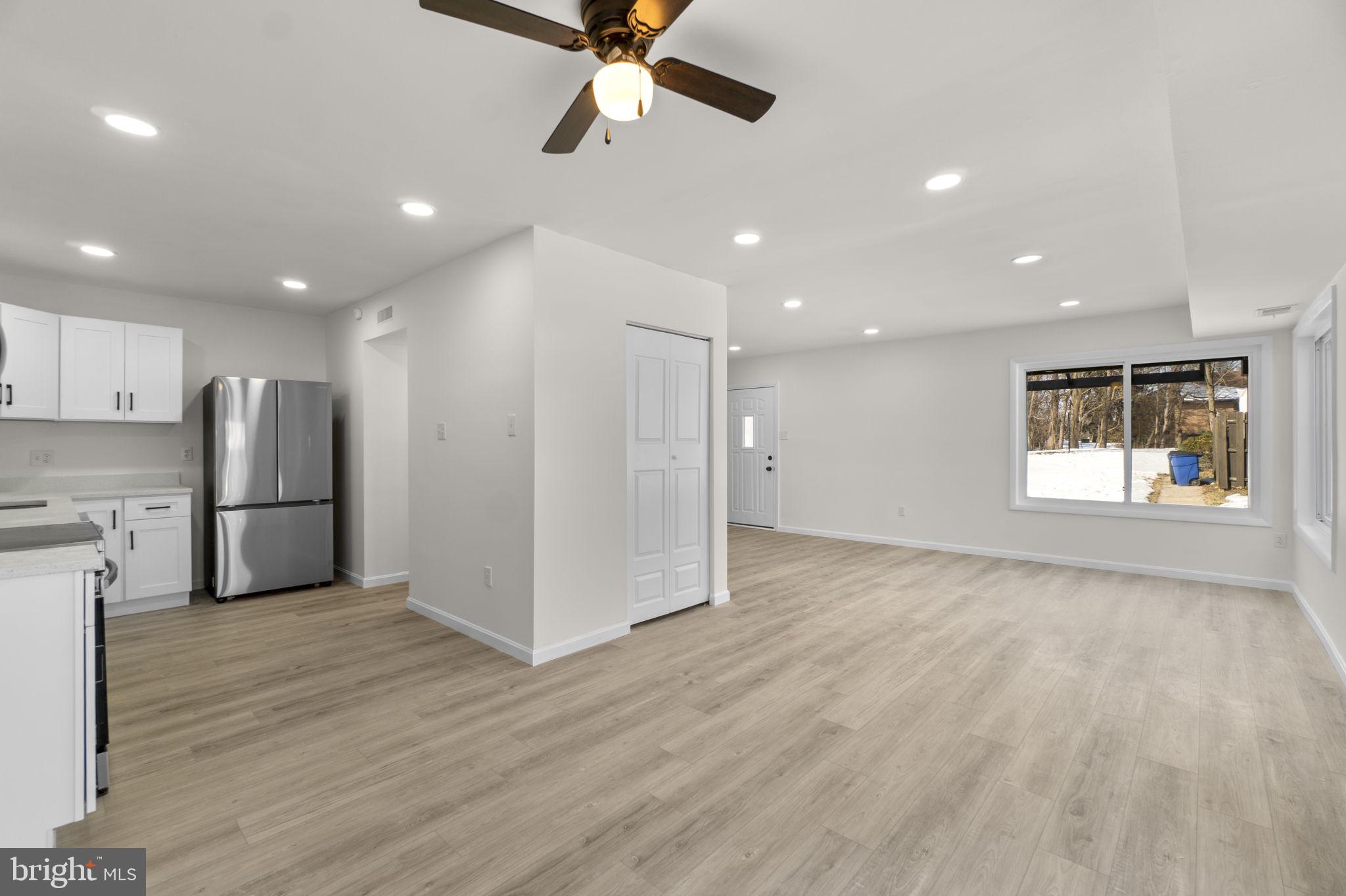 VILLAGE OF OAKLAND MILLS - Residential