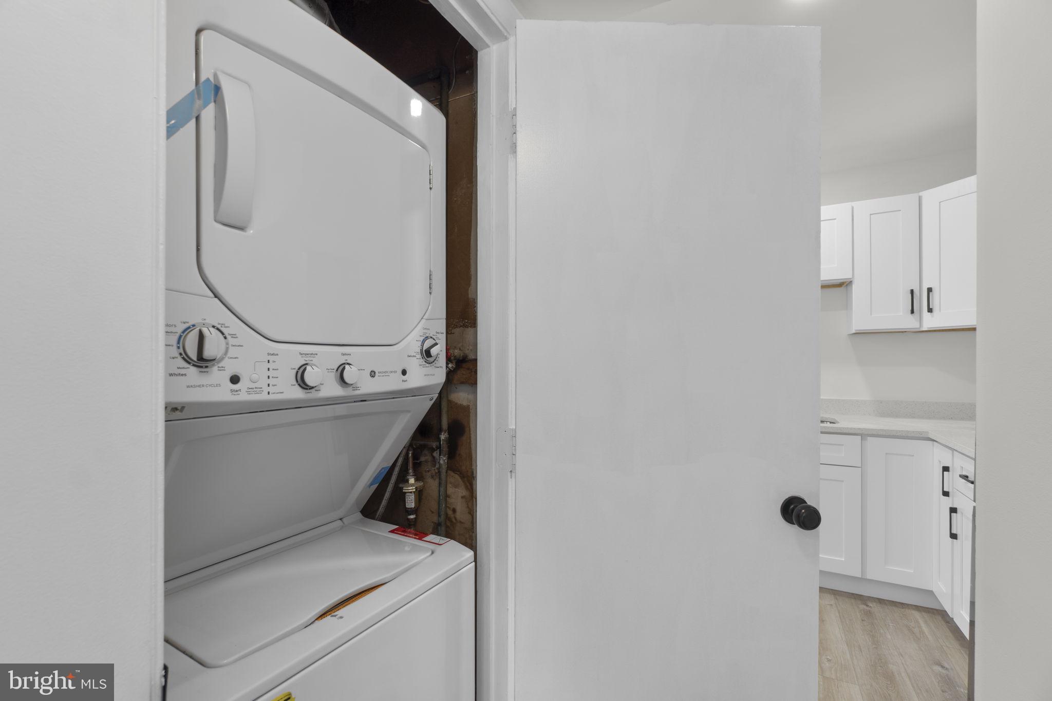 VILLAGE OF OAKLAND MILLS - Residential