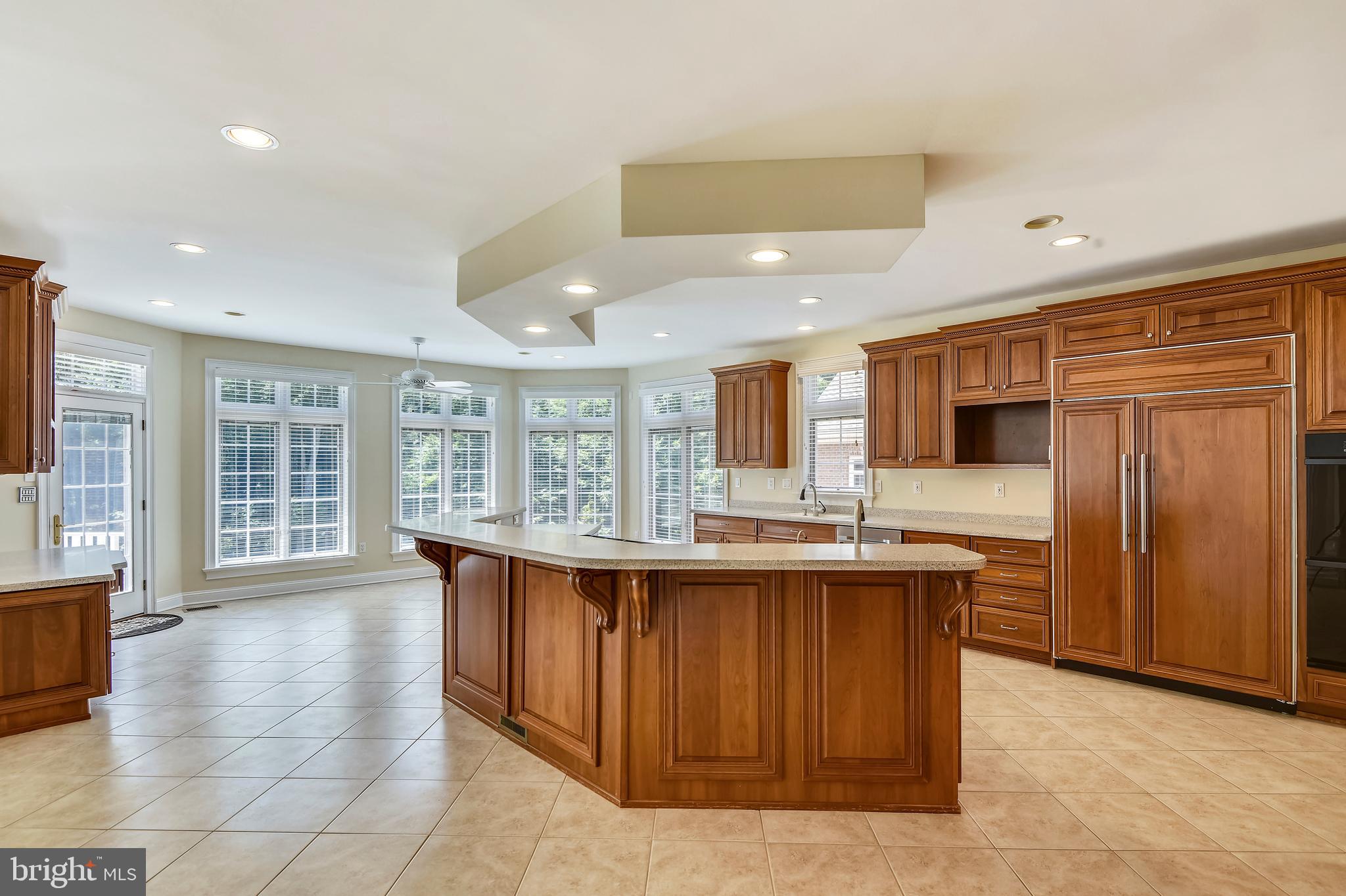 SOUTH RIVER COLONY - Residential