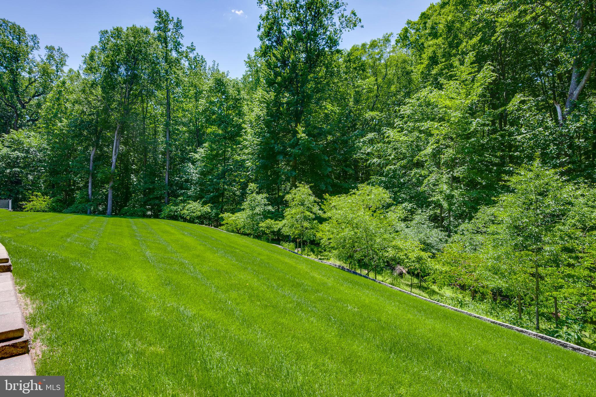 SOUTH RIVER COLONY - Residential