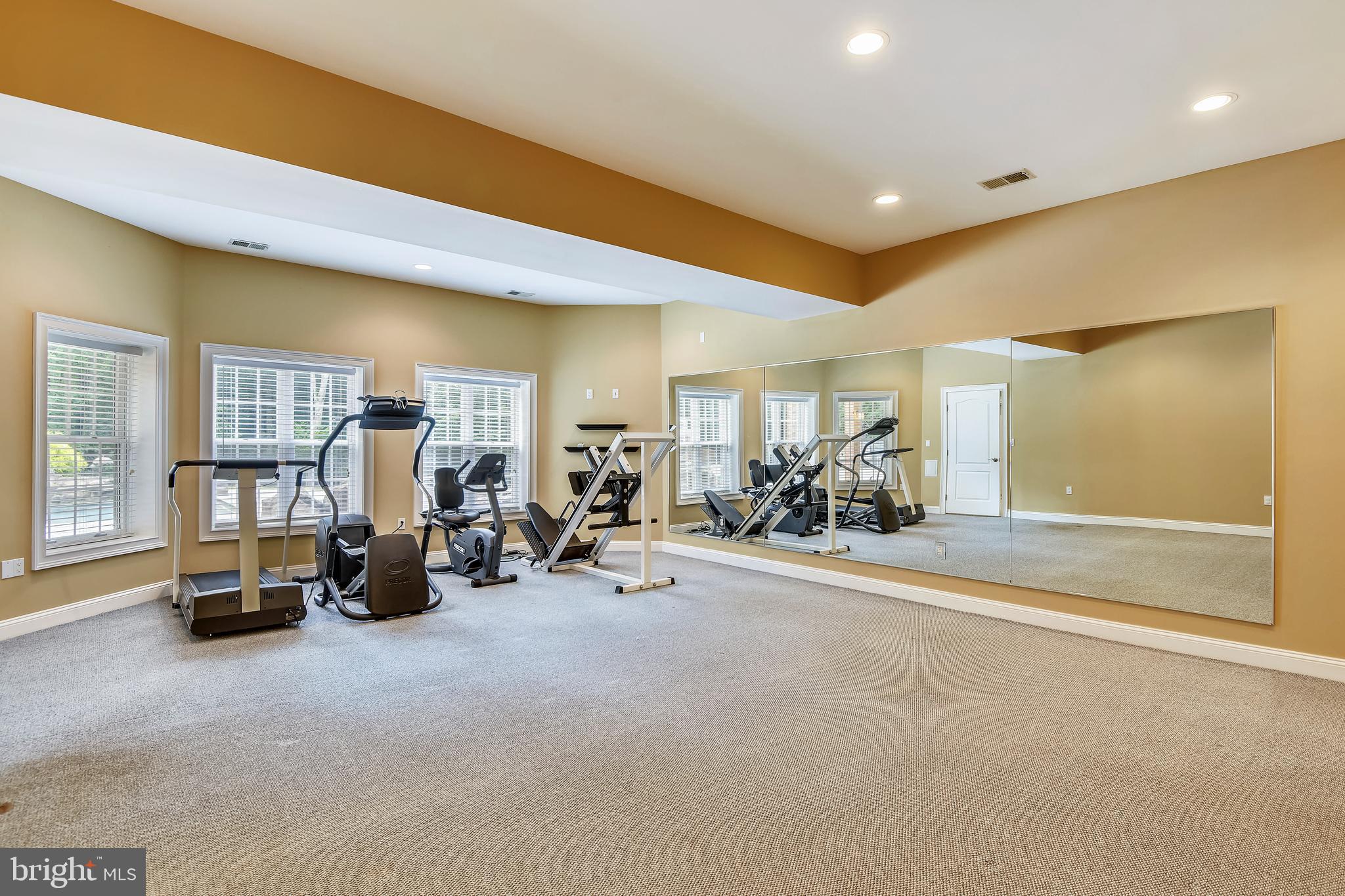 SOUTH RIVER COLONY - Residential