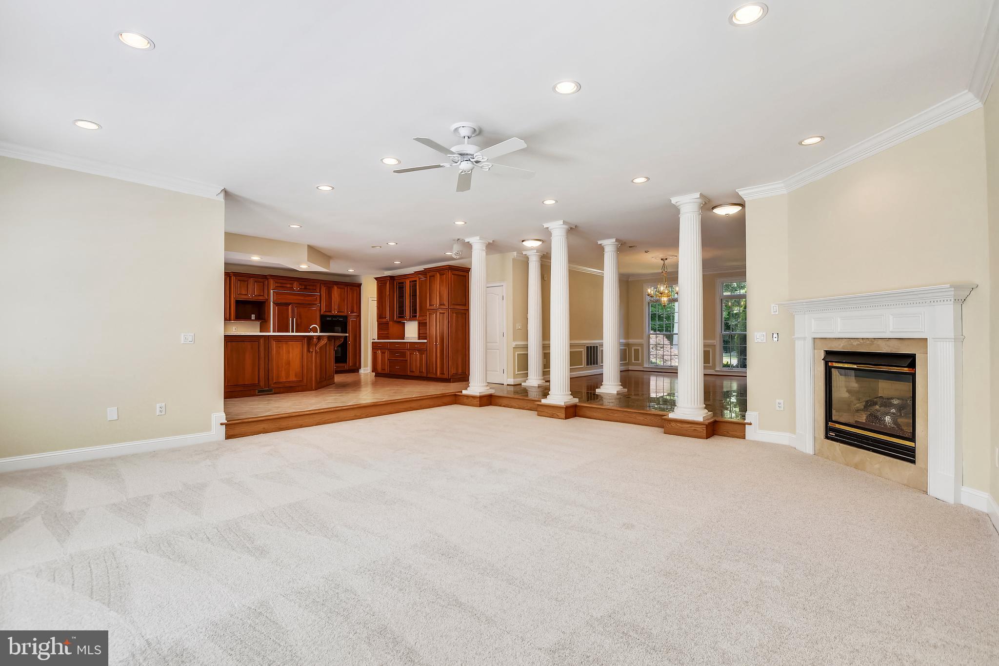 SOUTH RIVER COLONY - Residential