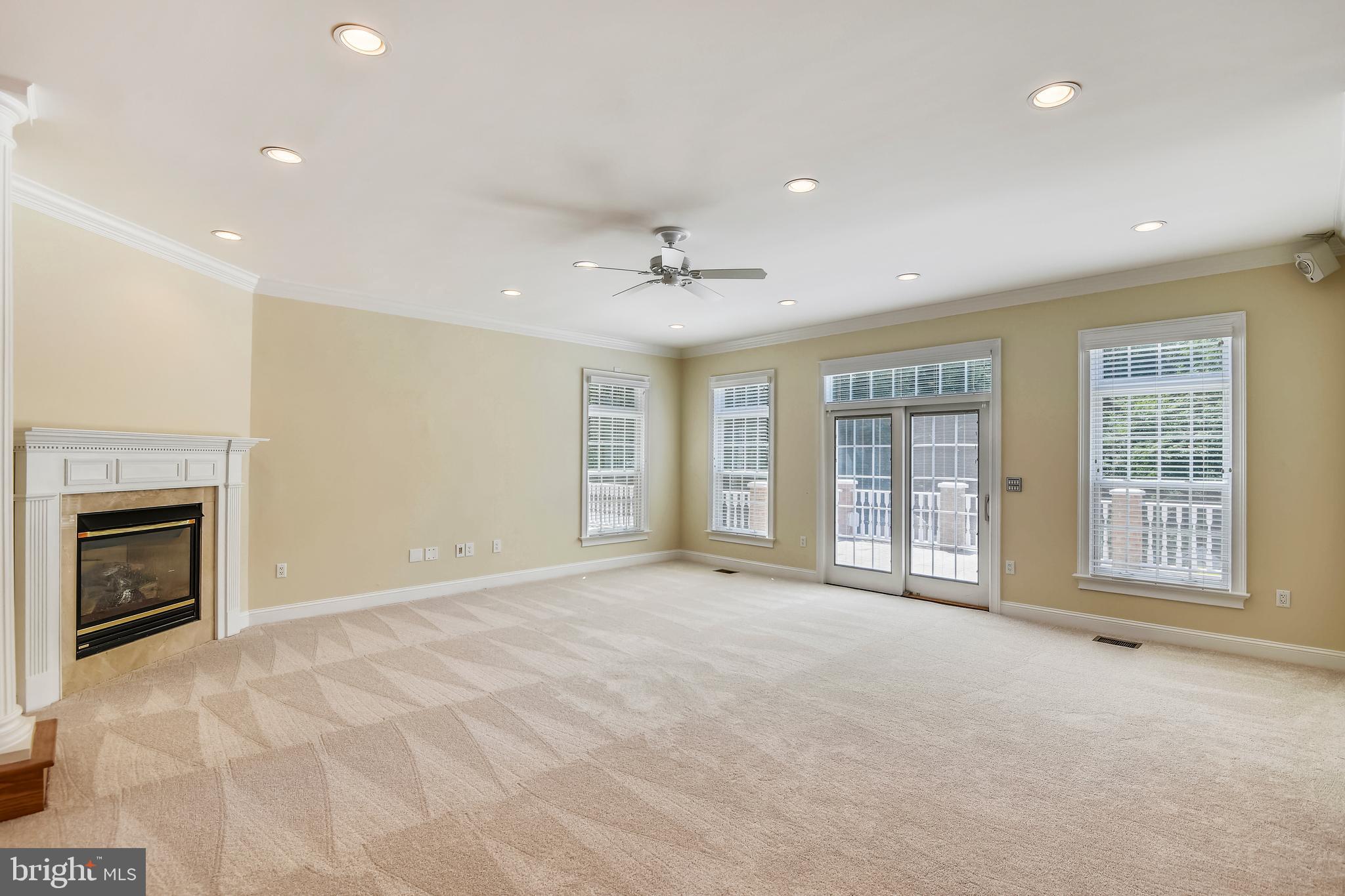 SOUTH RIVER COLONY - Residential