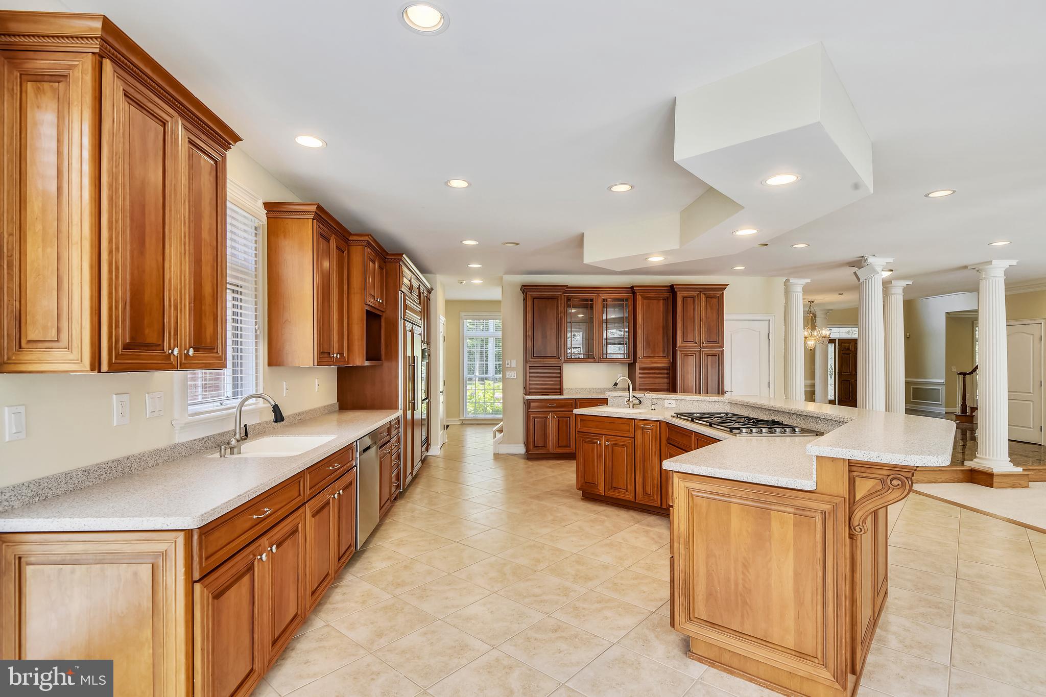 SOUTH RIVER COLONY - Residential