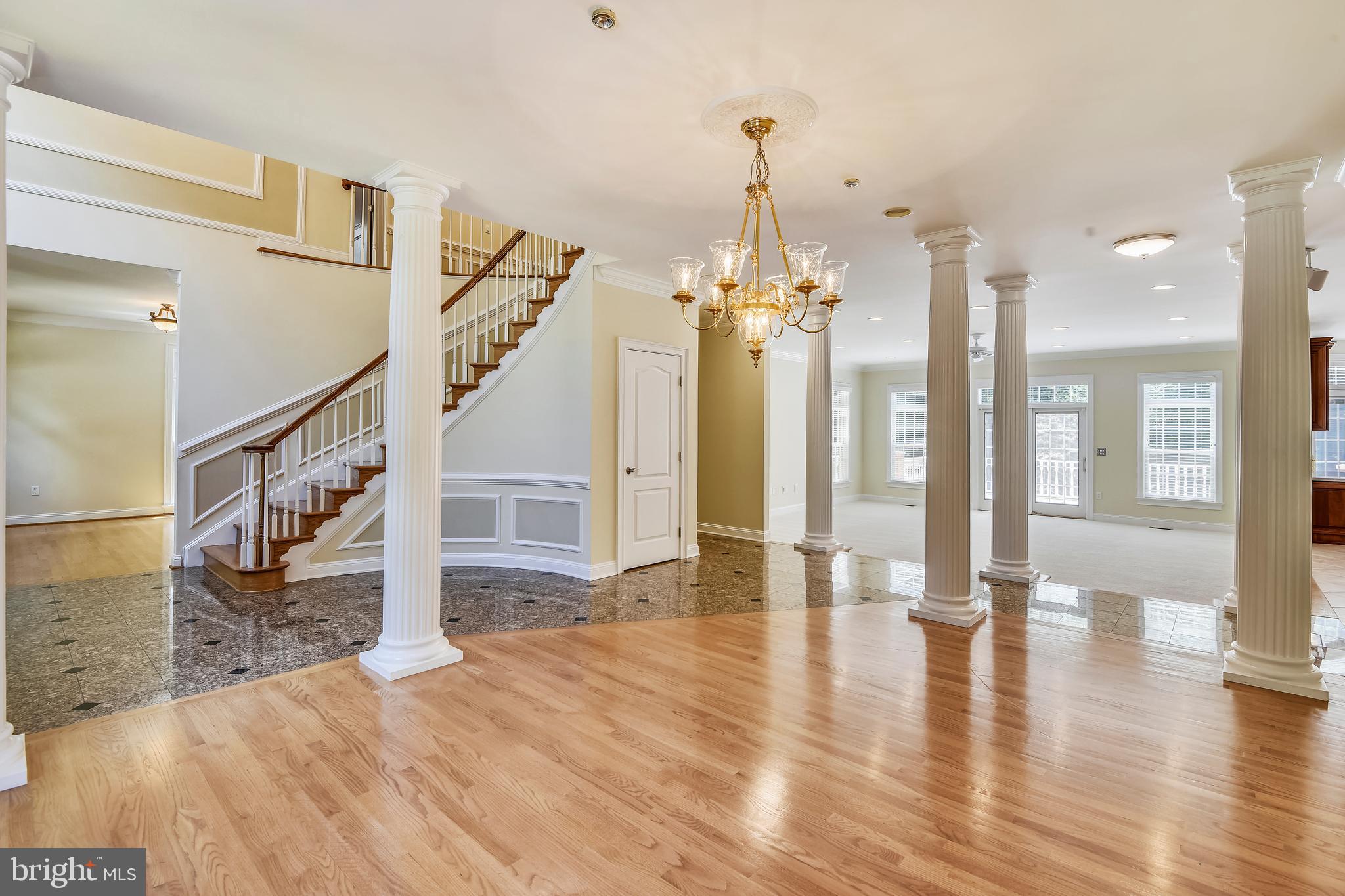 SOUTH RIVER COLONY - Residential