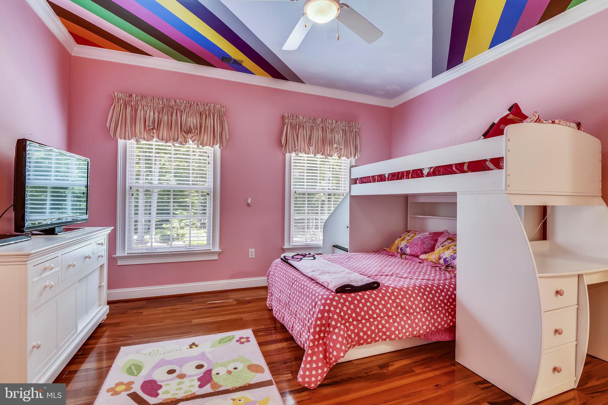 SOUTH RIVER COLONY - Residential