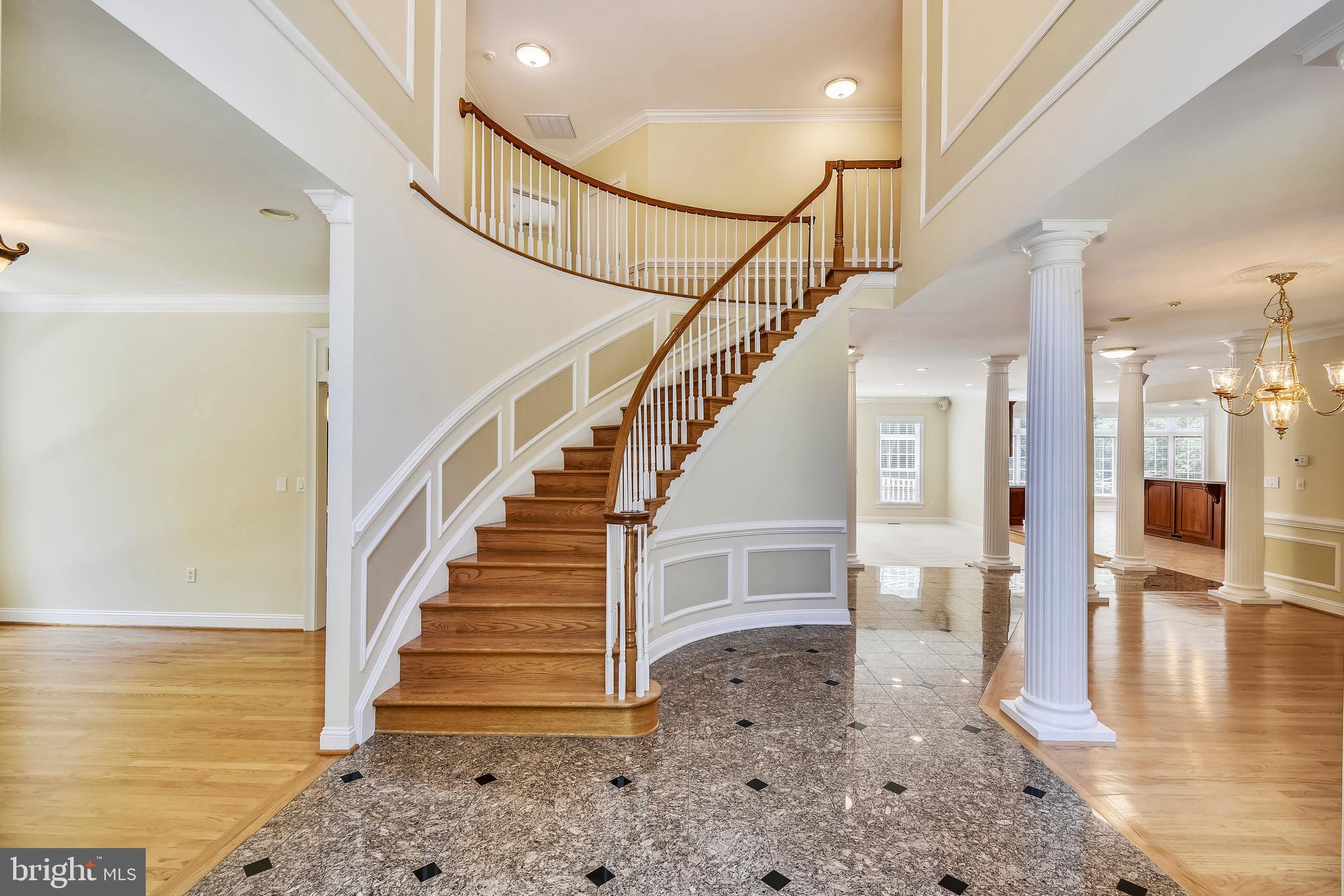 SOUTH RIVER COLONY - Residential