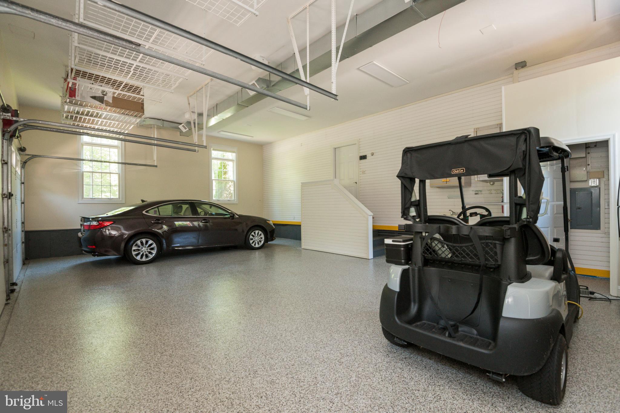 SOUTH RIVER COLONY - Residential