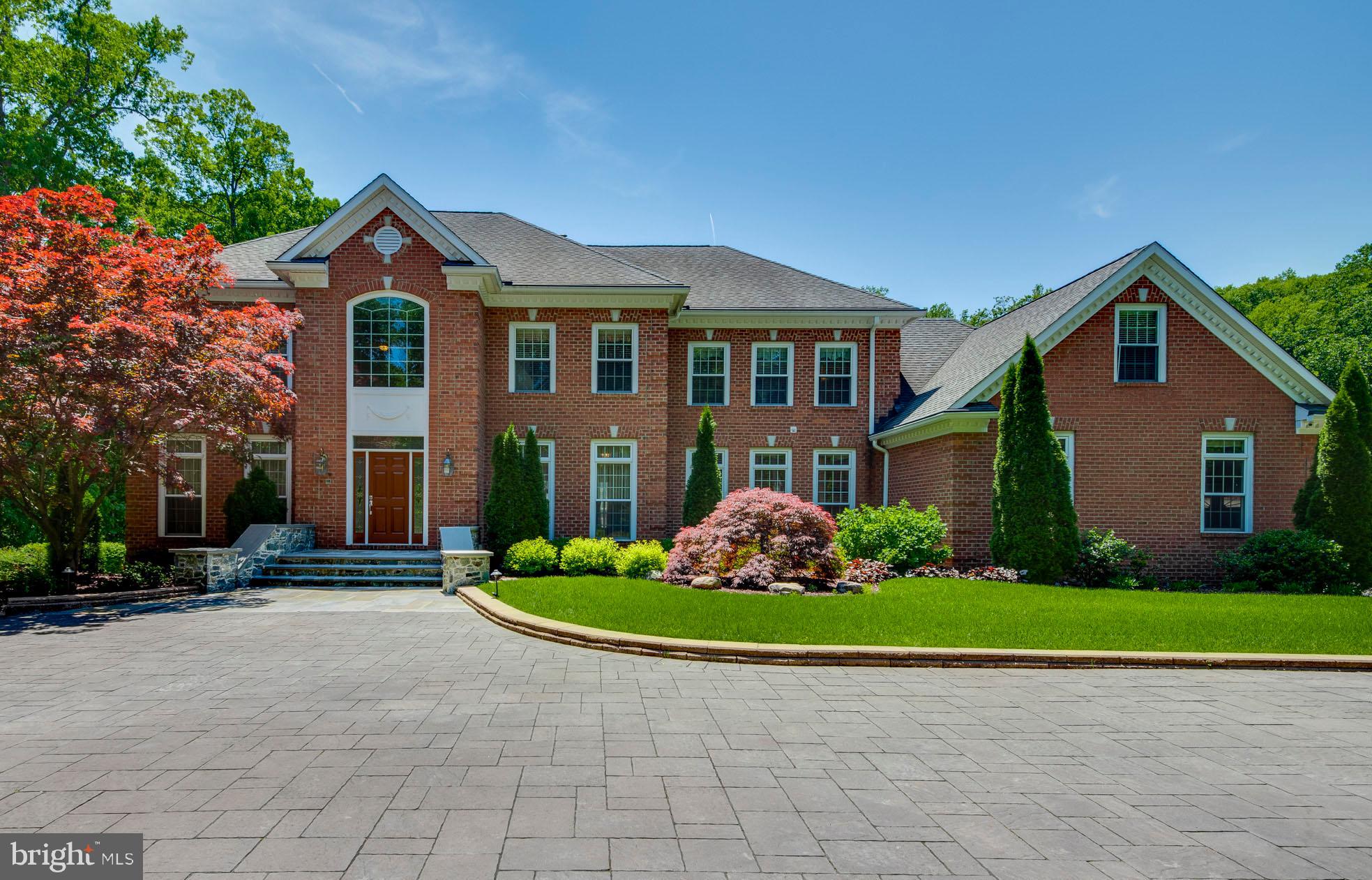 SOUTH RIVER COLONY - Residential