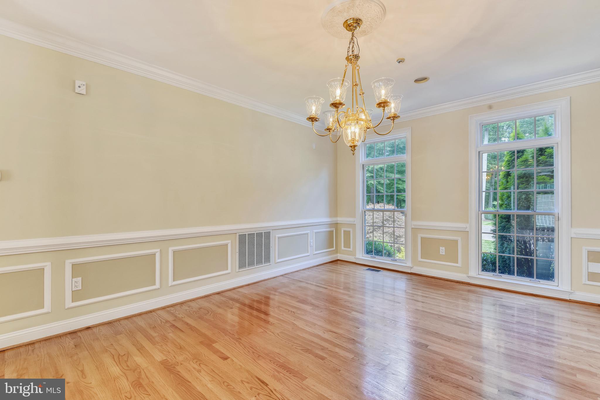 SOUTH RIVER COLONY - Residential