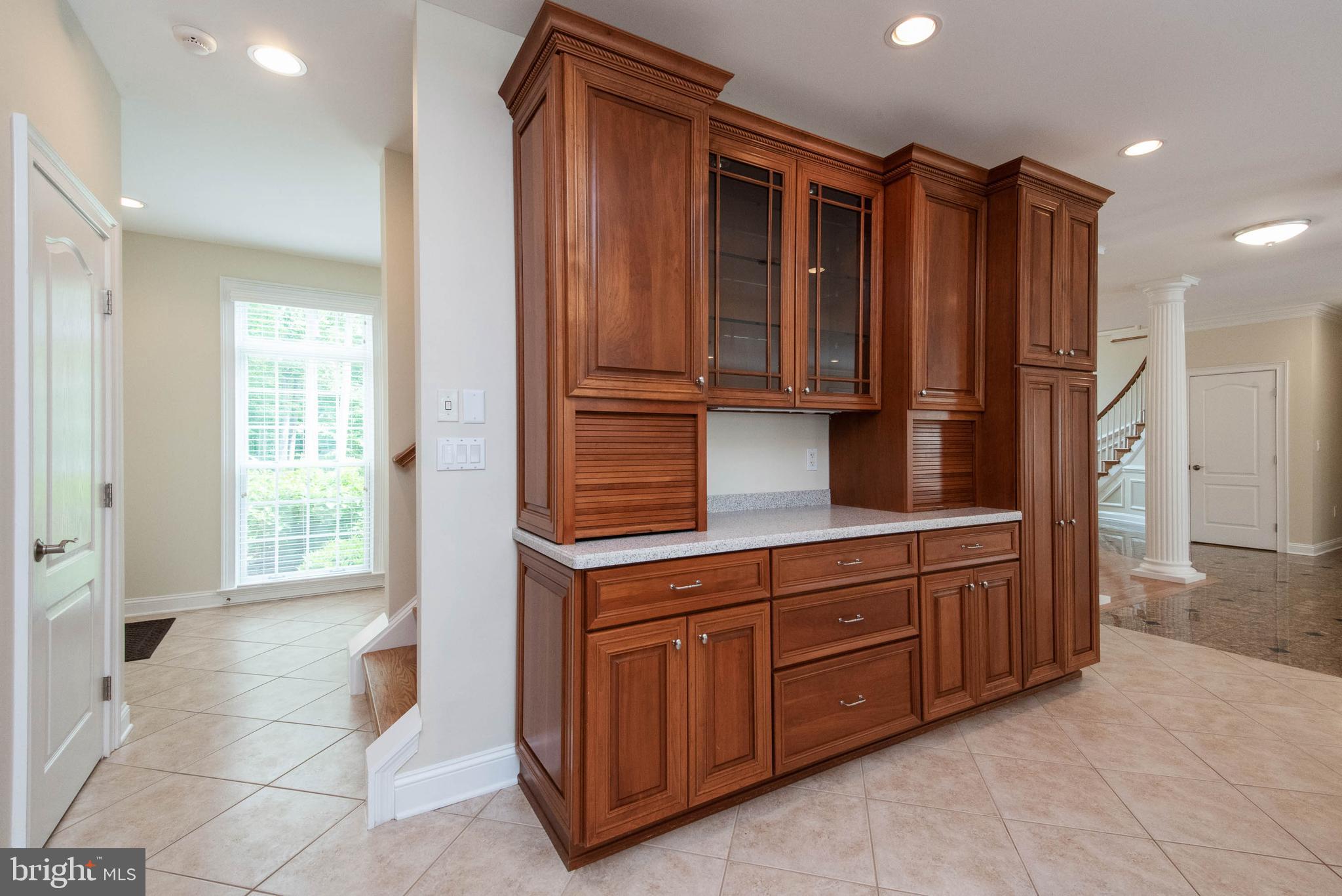 SOUTH RIVER COLONY - Residential