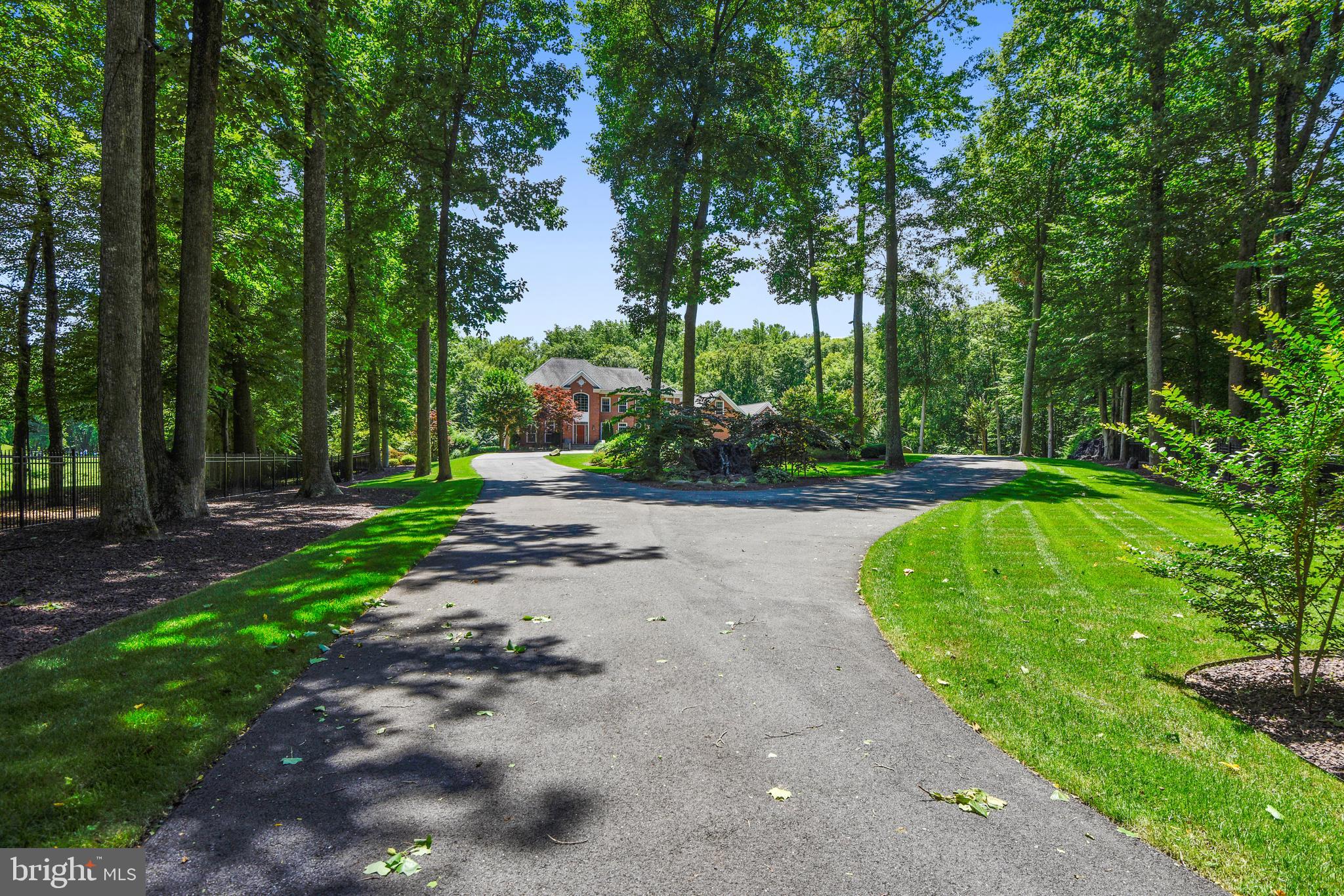 SOUTH RIVER COLONY - Residential